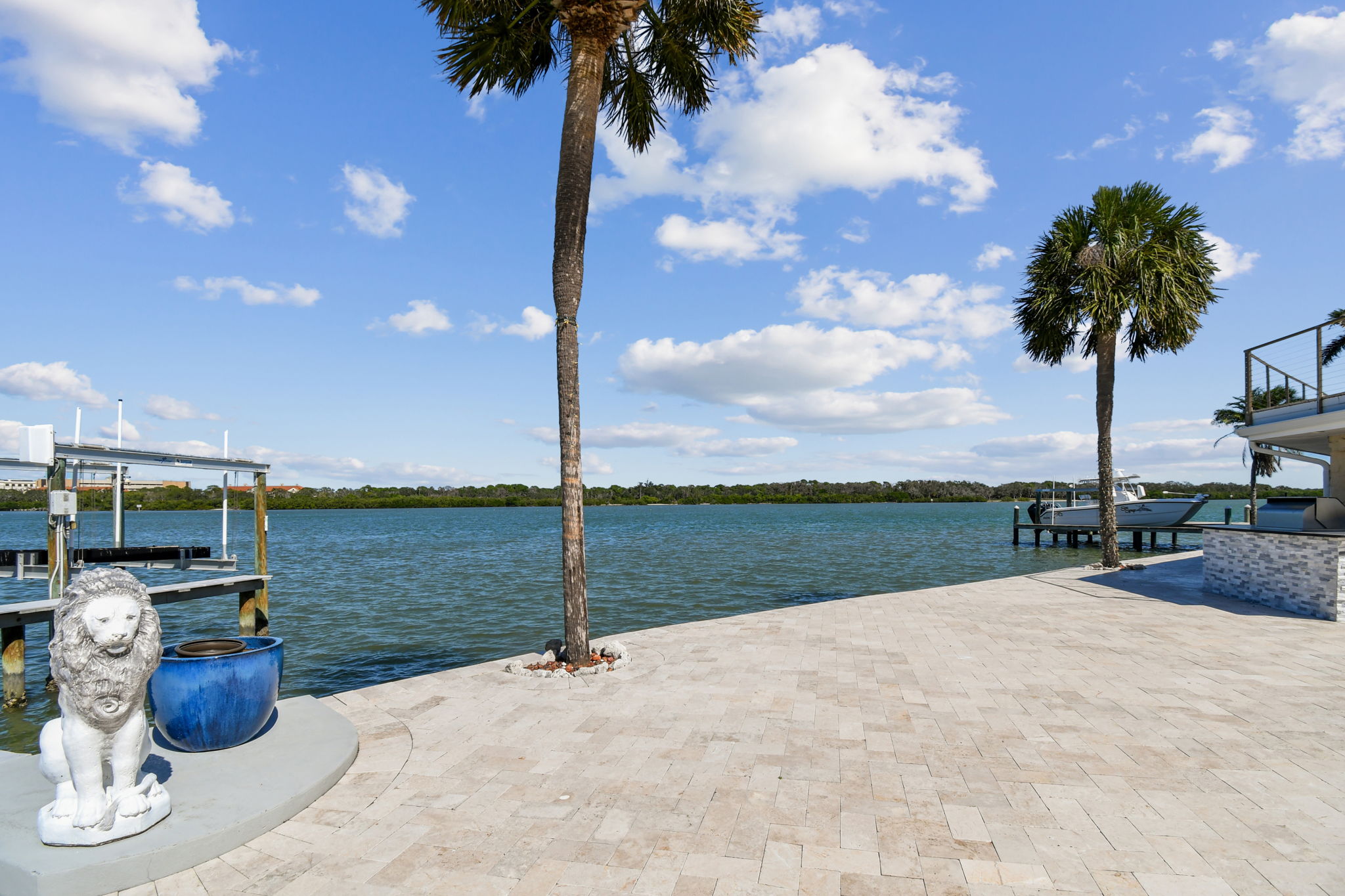 Madeira Beach, Florida, 33708, United States, 6 Bedrooms Bedrooms, ,6 BathroomsBathrooms,Residential,For Sale,1975666