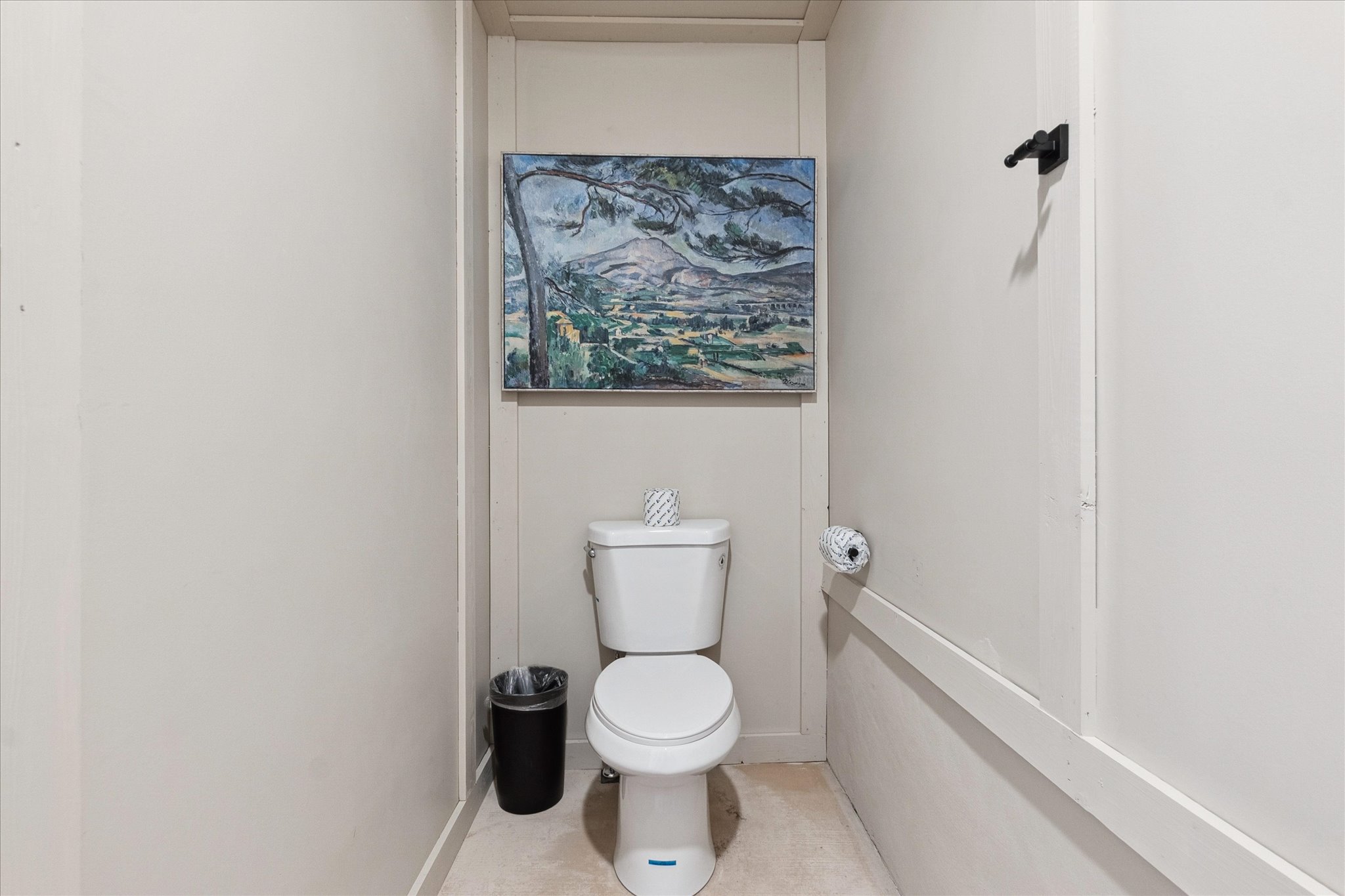 Sevierville, Tennessee, 37876, United States, 8 Bedrooms Bedrooms, ,9 BathroomsBathrooms,Residential,For Sale,1981124