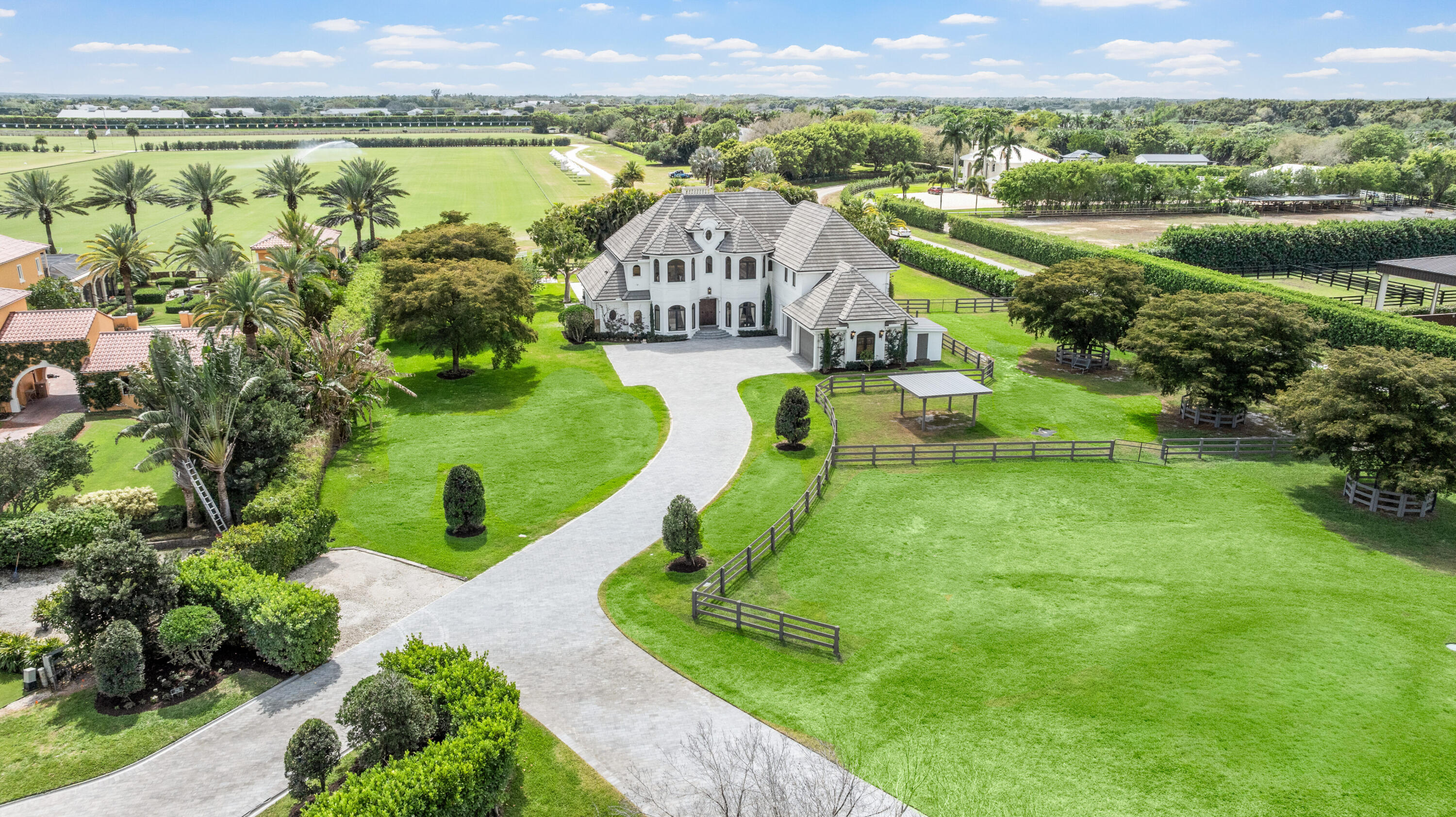  3585 Aiken Court - 物件實景