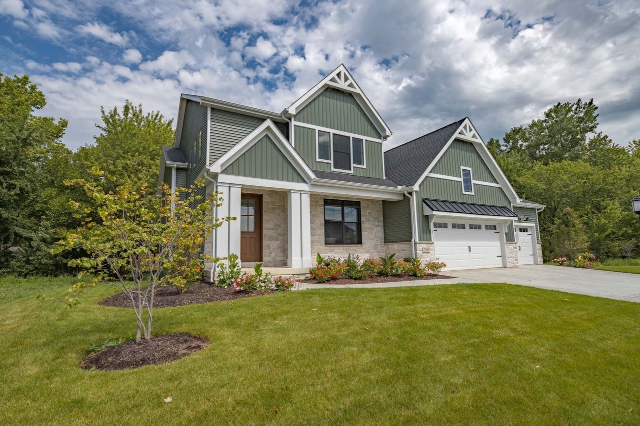 Valparaiso, Indiana, 46383, United States, 4 Bedrooms Bedrooms, ,4 BathroomsBathrooms,Residential,For Sale,1877914