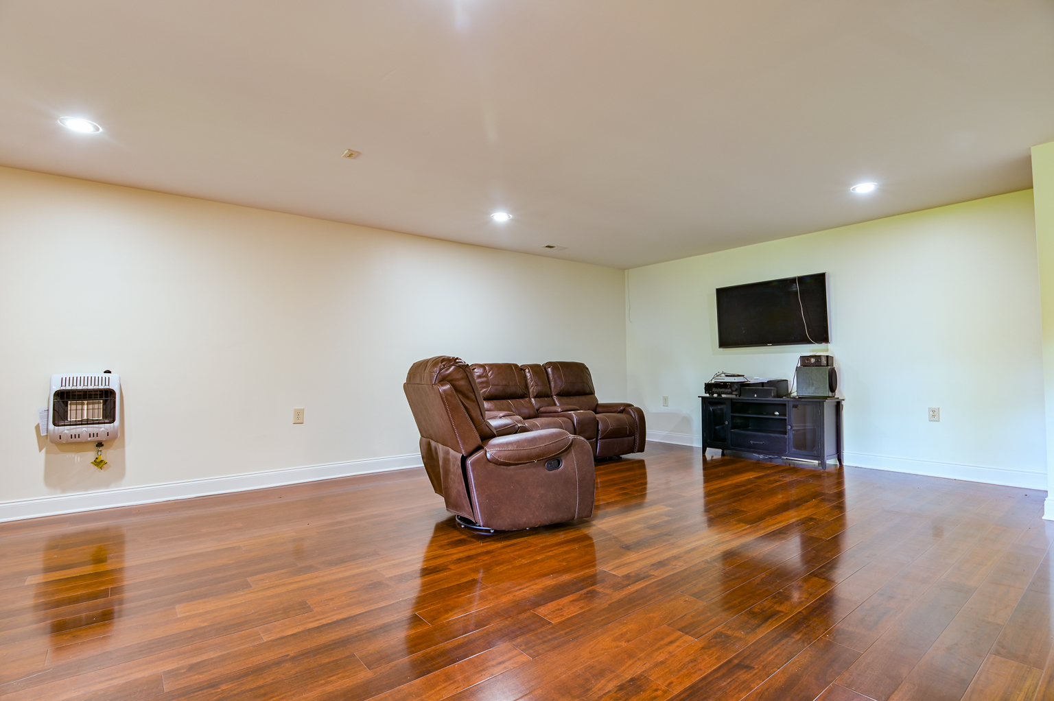 Newborn, Georgia, 30056, United States, 4 Bedrooms Bedrooms, ,4 BathroomsBathrooms,Residential,For Sale,1980186