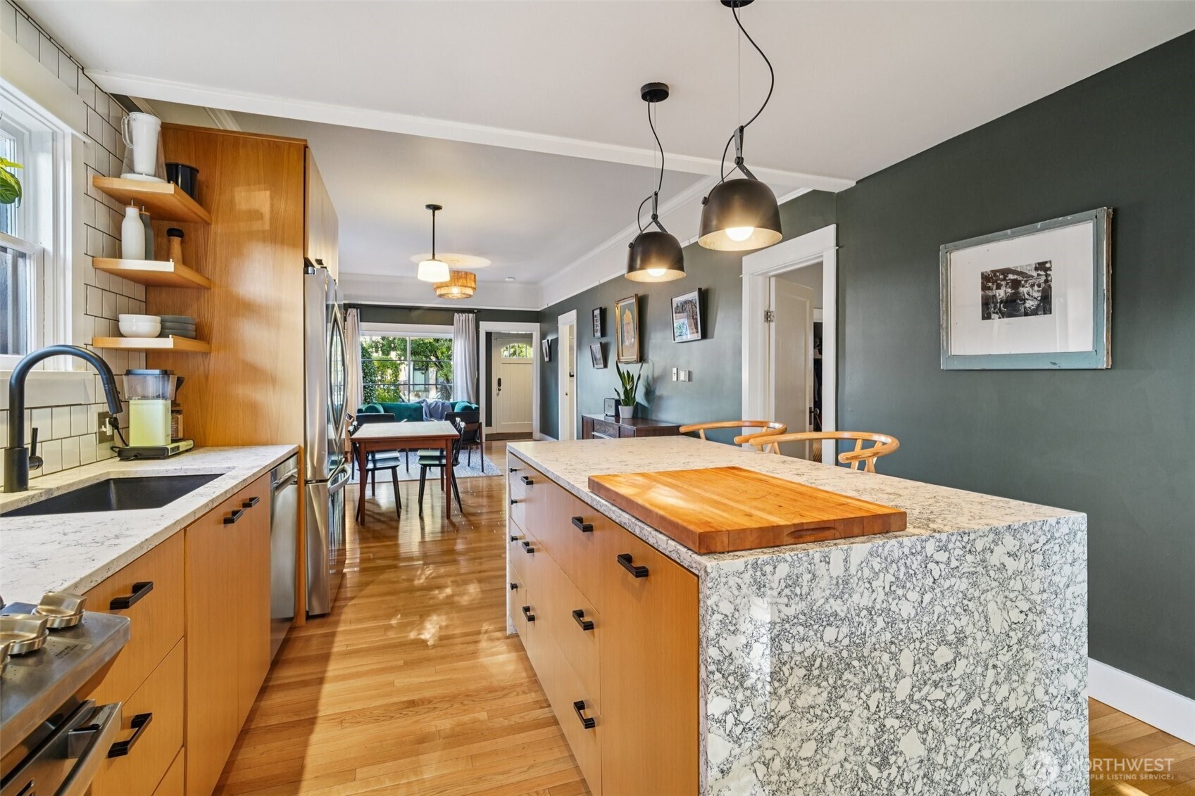 Seattle, Washington, 98108, United States, 3 Bedrooms Bedrooms, ,1 BathroomBathrooms,Residential,For Sale,1979331