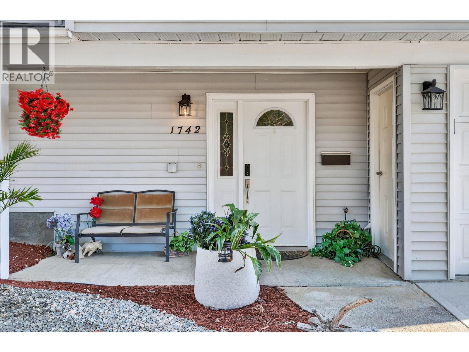 PENTICTON, British Columbia, V2A 7E7, CA, 4 Bedrooms Bedrooms, ,3 BathroomsBathrooms,Residential,For Sale,1947241