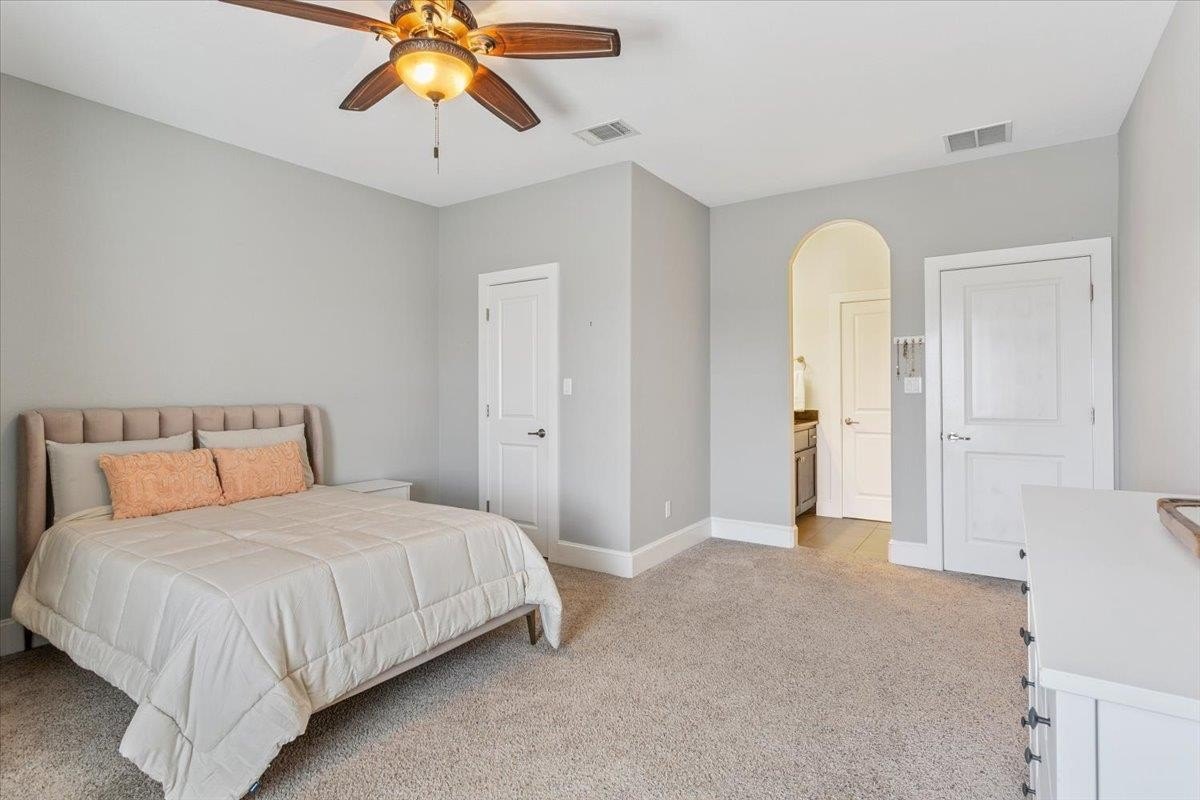 Georgetown, Texas, 78628, United States, 4 Bedrooms Bedrooms, ,4 BathroomsBathrooms,Residential,For Sale,1980574