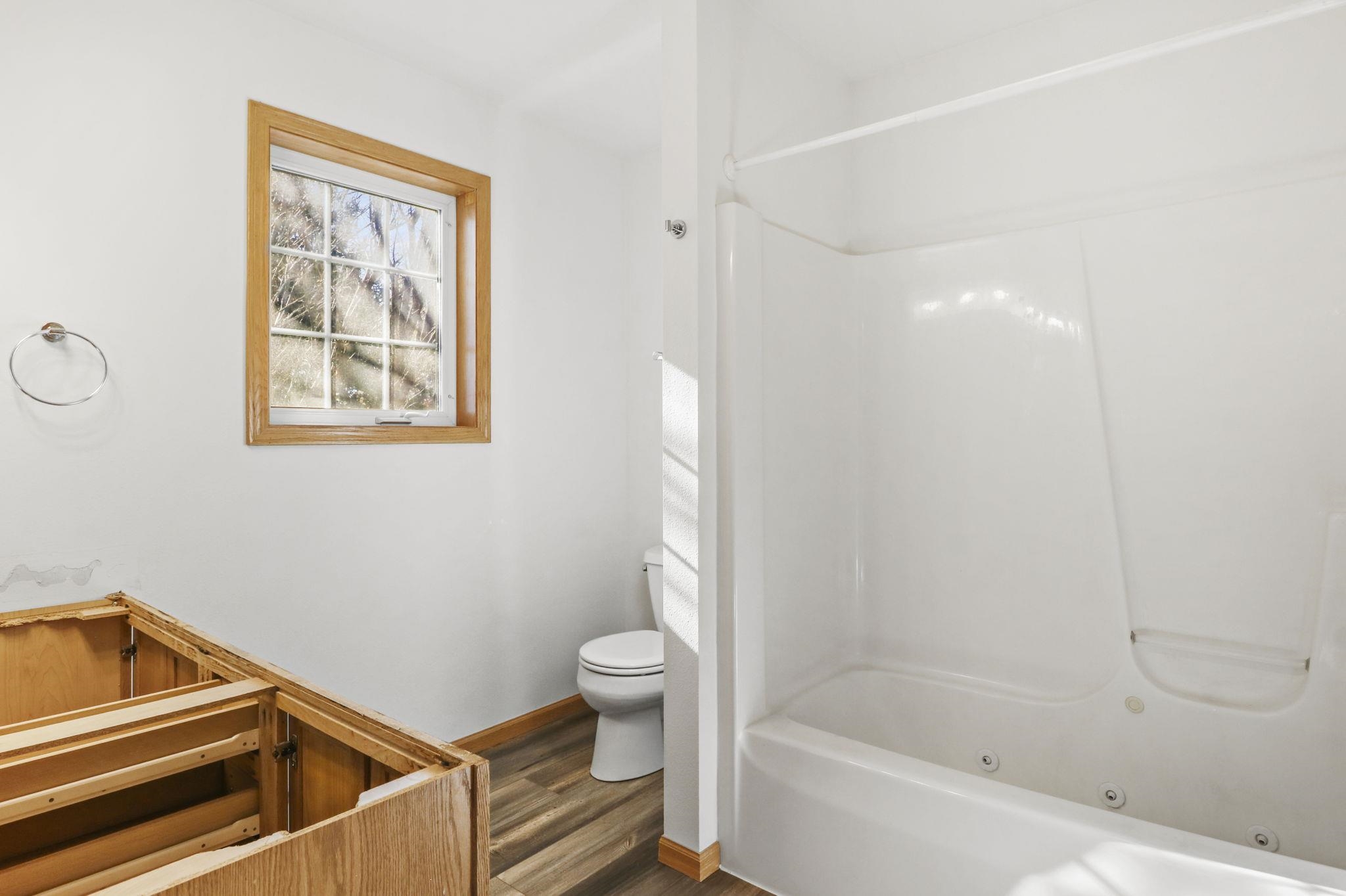 Cottage Grove, Wisconsin, 53527, United States, 6 Bedrooms Bedrooms, ,8 BathroomsBathrooms,Residential,For Sale,1982800