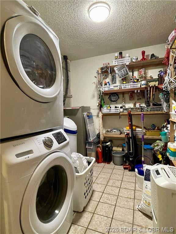 Gravois Mills, Missouri, 65037, United States, 5 Bedrooms Bedrooms, ,4 BathroomsBathrooms,Residential,For Sale,1829995