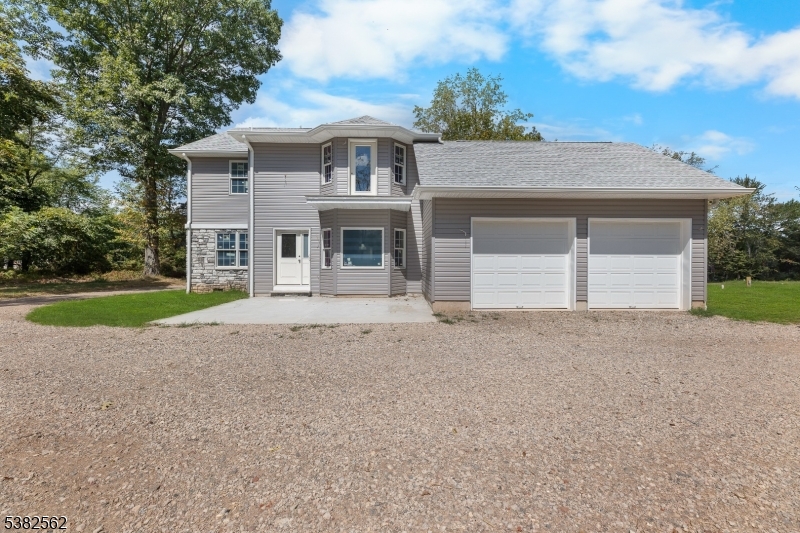 Readington Twp., New Jersey, 08853, United States, 3 Bedrooms Bedrooms, ,3 BathroomsBathrooms,Residential,For Sale,1939068