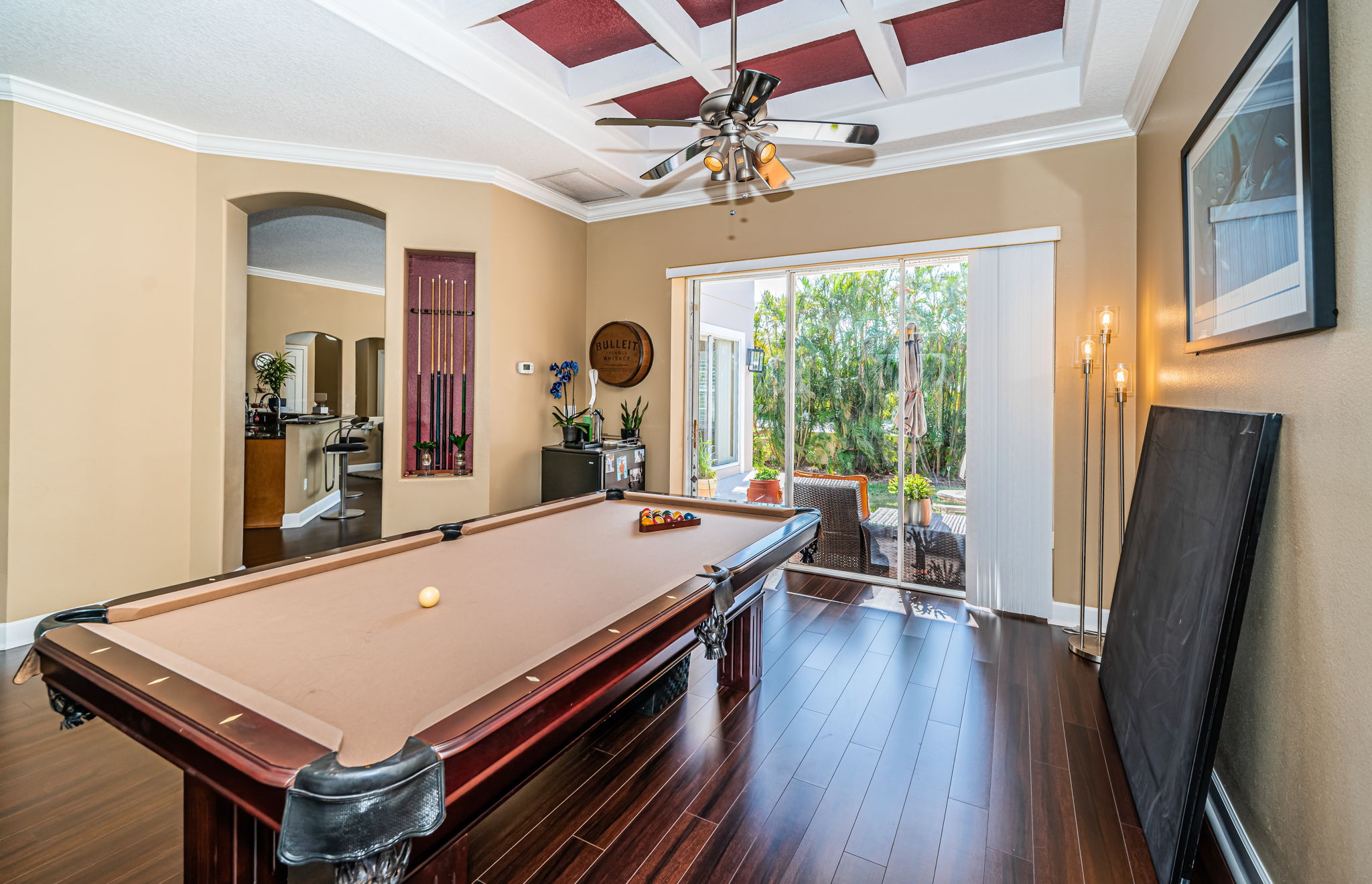 Gulfport, Florida, 33707, United States, 5 Bedrooms Bedrooms, ,4 BathroomsBathrooms,Residential,For Sale,1977633