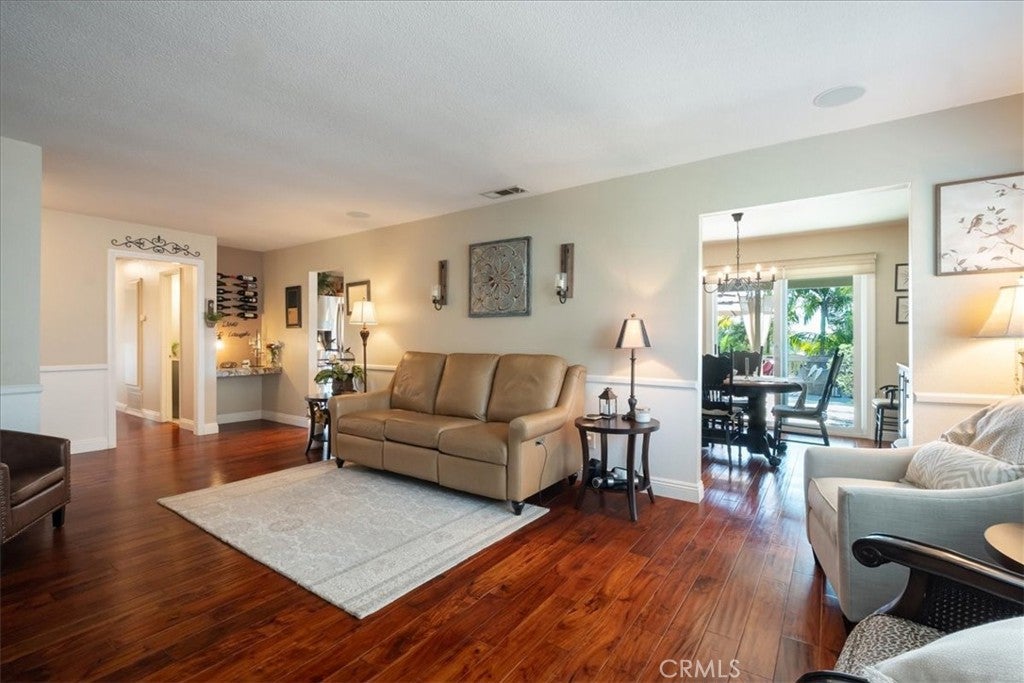 Fallbrook, California, 92028, United States, 3 Bedrooms Bedrooms, ,2 BathroomsBathrooms,Residential,For Sale,1988151