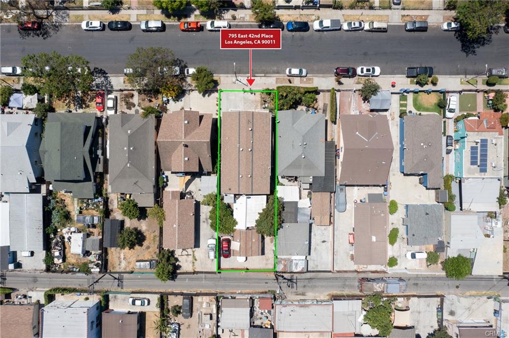 Los Angeles, California, 90011, United States, 6 Bedrooms Bedrooms, ,5 BathroomsBathrooms,Residential,For Sale,1974458