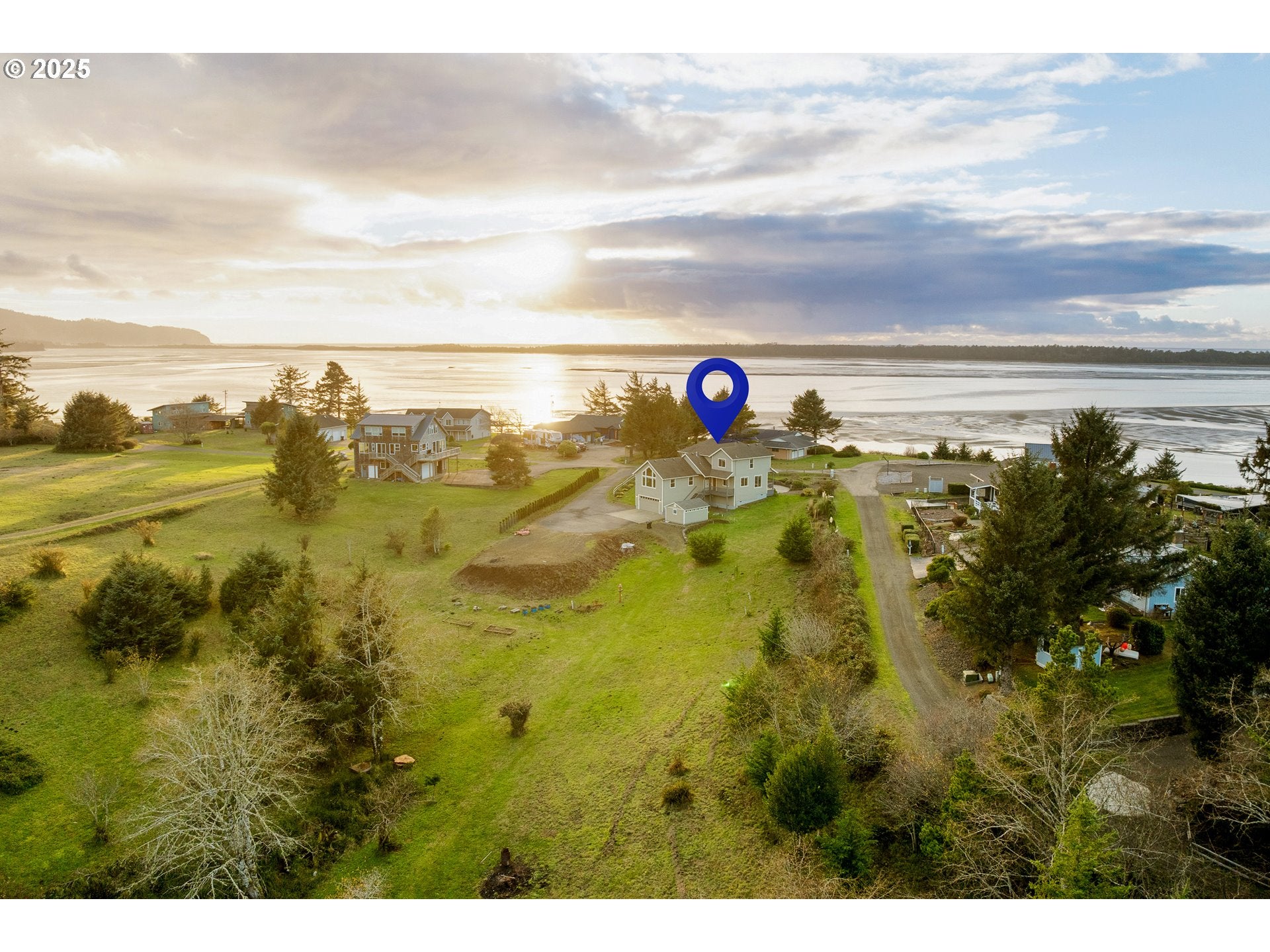 Tillamook, Oregon, 97141, United States, 3 Bedrooms Bedrooms, ,4 BathroomsBathrooms,Residential,For Sale,1998230