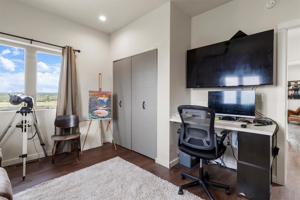 Mancos, Colorado, 81328, United States, 3 Bedrooms Bedrooms, ,2 BathroomsBathrooms,Residential,For Sale,1885408