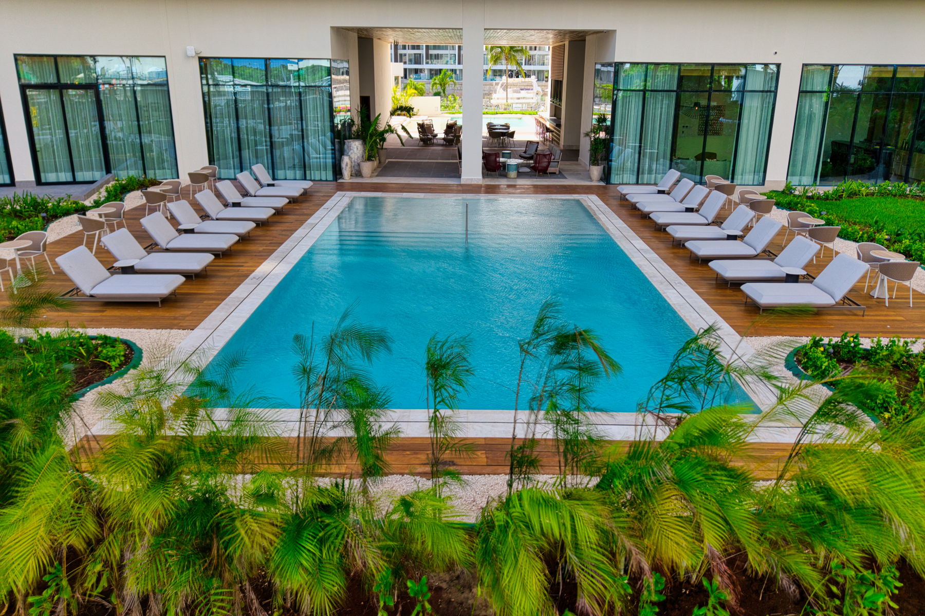  Oceanfront SLS Residences - 物件實景