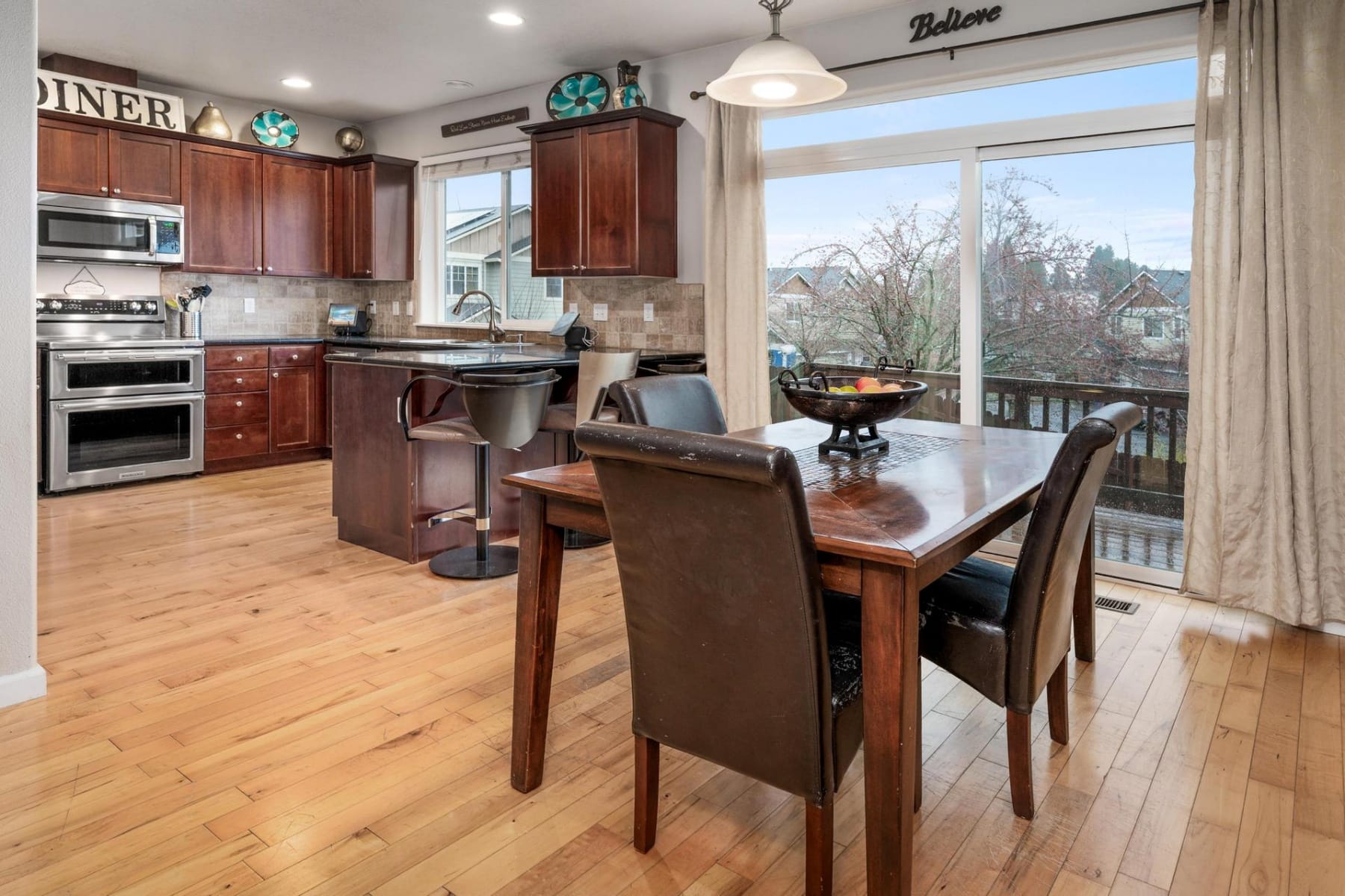  2037 SE CENTURION WAY Gresham, OR 97080 - 物件實景