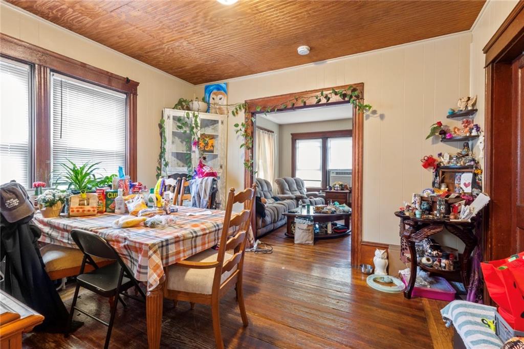 Cranston, Rhode Island, 02920, United States, 4 Bedrooms Bedrooms, ,2 BathroomsBathrooms,Residential,For Sale,2006260