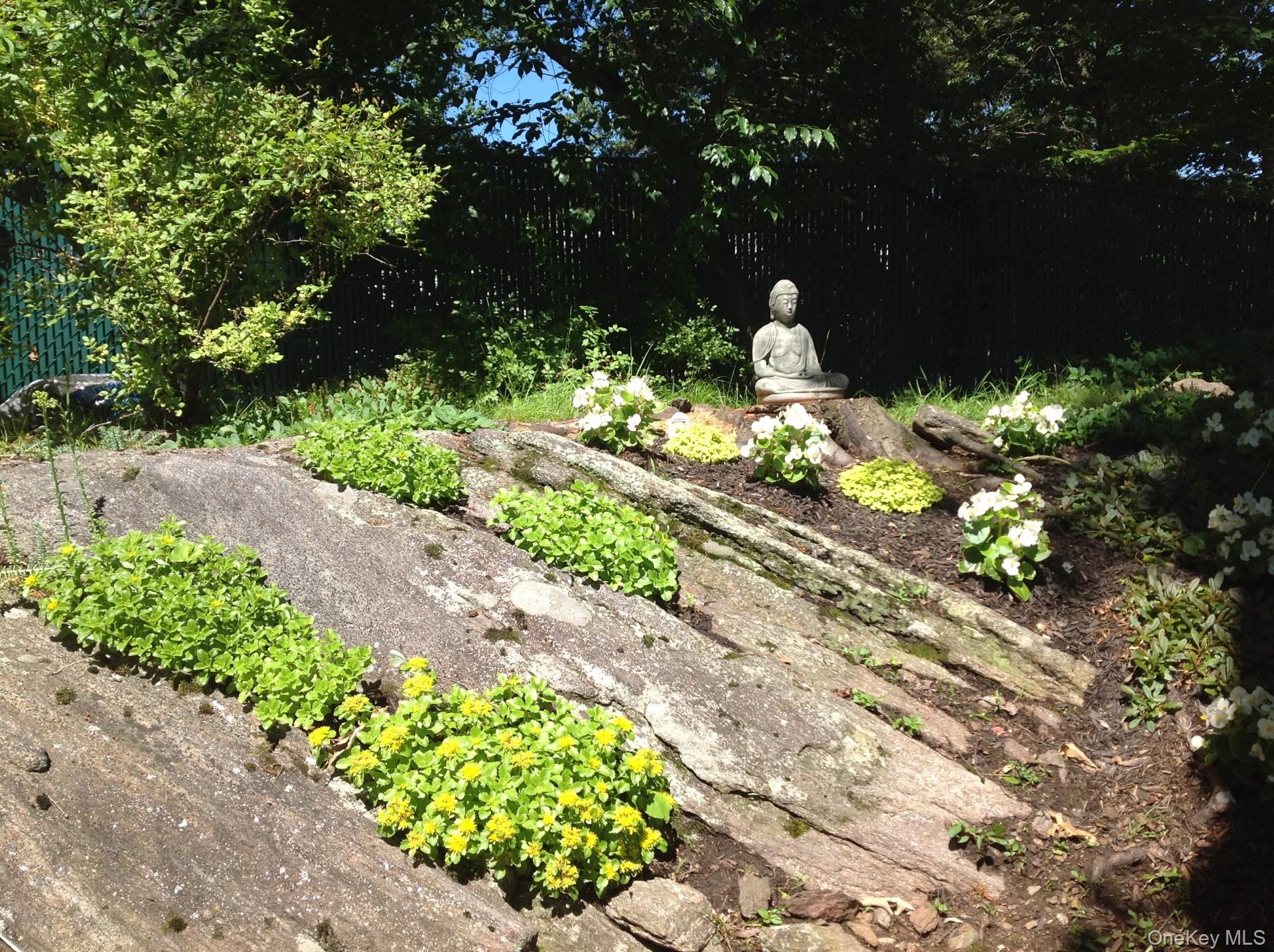 New Rochelle, New York, 10804, United States, 4 Bedrooms Bedrooms, ,3 BathroomsBathrooms,Residential,For Sale,1991055