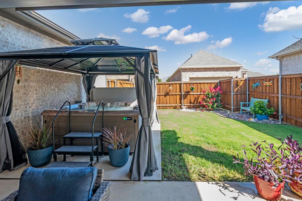 Arlington, Texas, 76005, United States, 3 Bedrooms Bedrooms, ,2 BathroomsBathrooms,Residential,For Sale,1902792