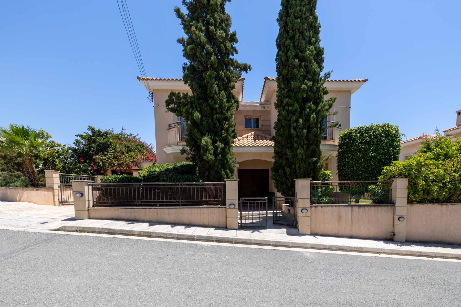  5 Bedroom Villa with Private Pool & Sea Views in Agios Tychonas, Limassol - 物件實景