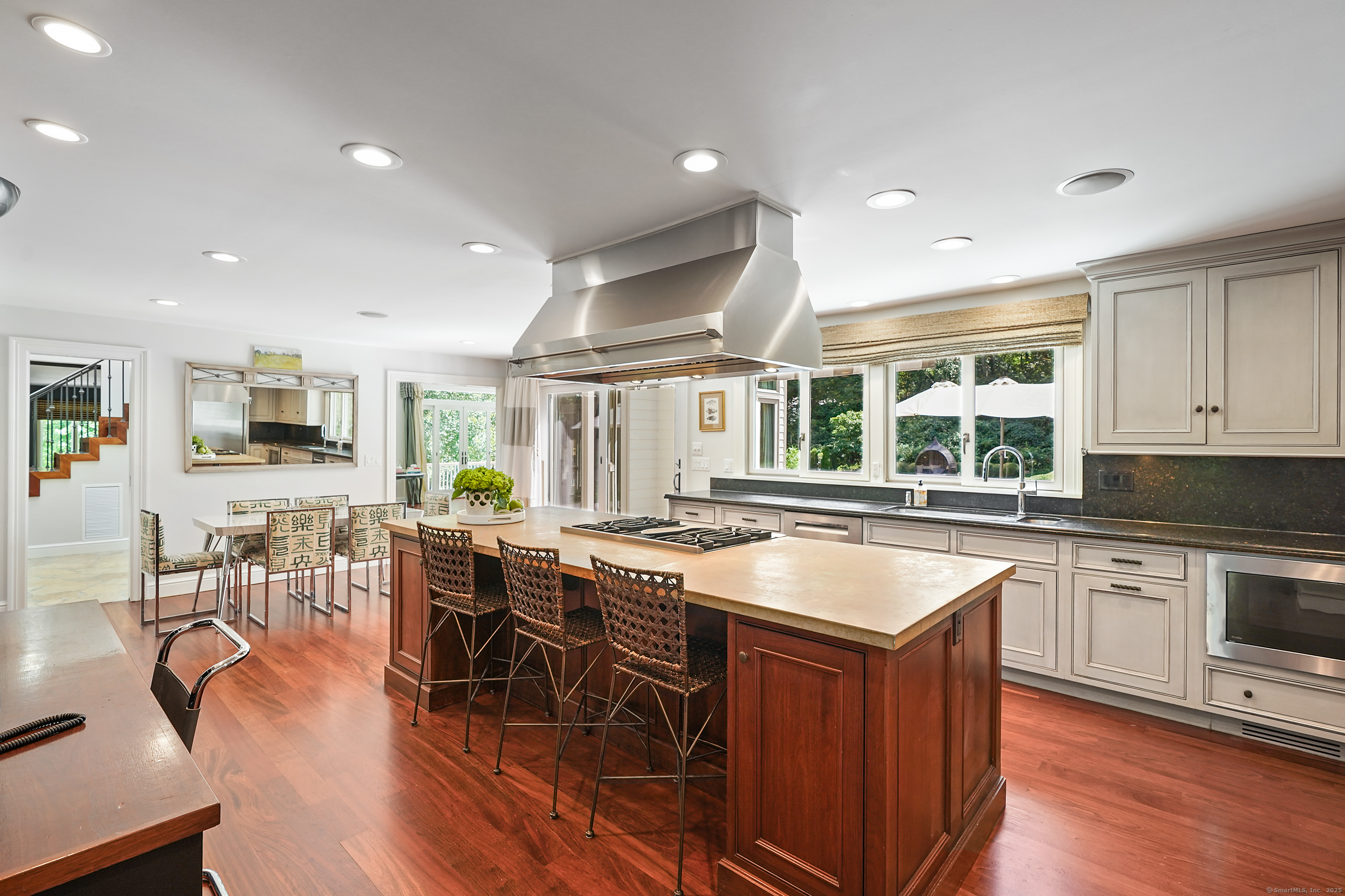 Westport, Connecticut, 06880, United States, 5 Bedrooms Bedrooms, ,6 BathroomsBathrooms,Residential,For Sale,1940592