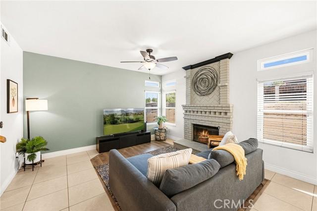 Temecula, California, 92591, United States, 3 Bedrooms Bedrooms, ,3 BathroomsBathrooms,Residential,For Sale,1890325
