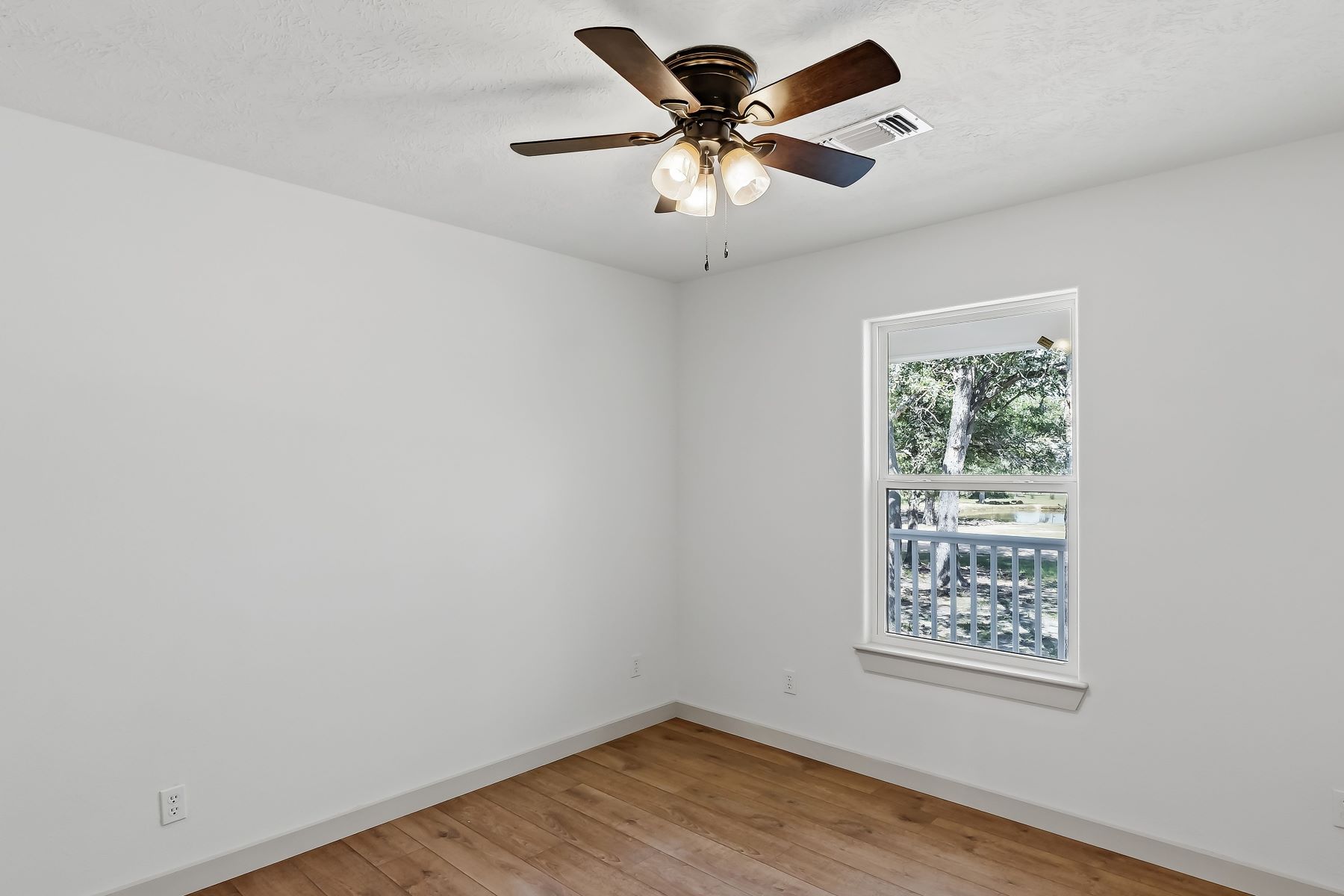  502 Packers Circle, Somerville, TX, 77879 - 物件實景