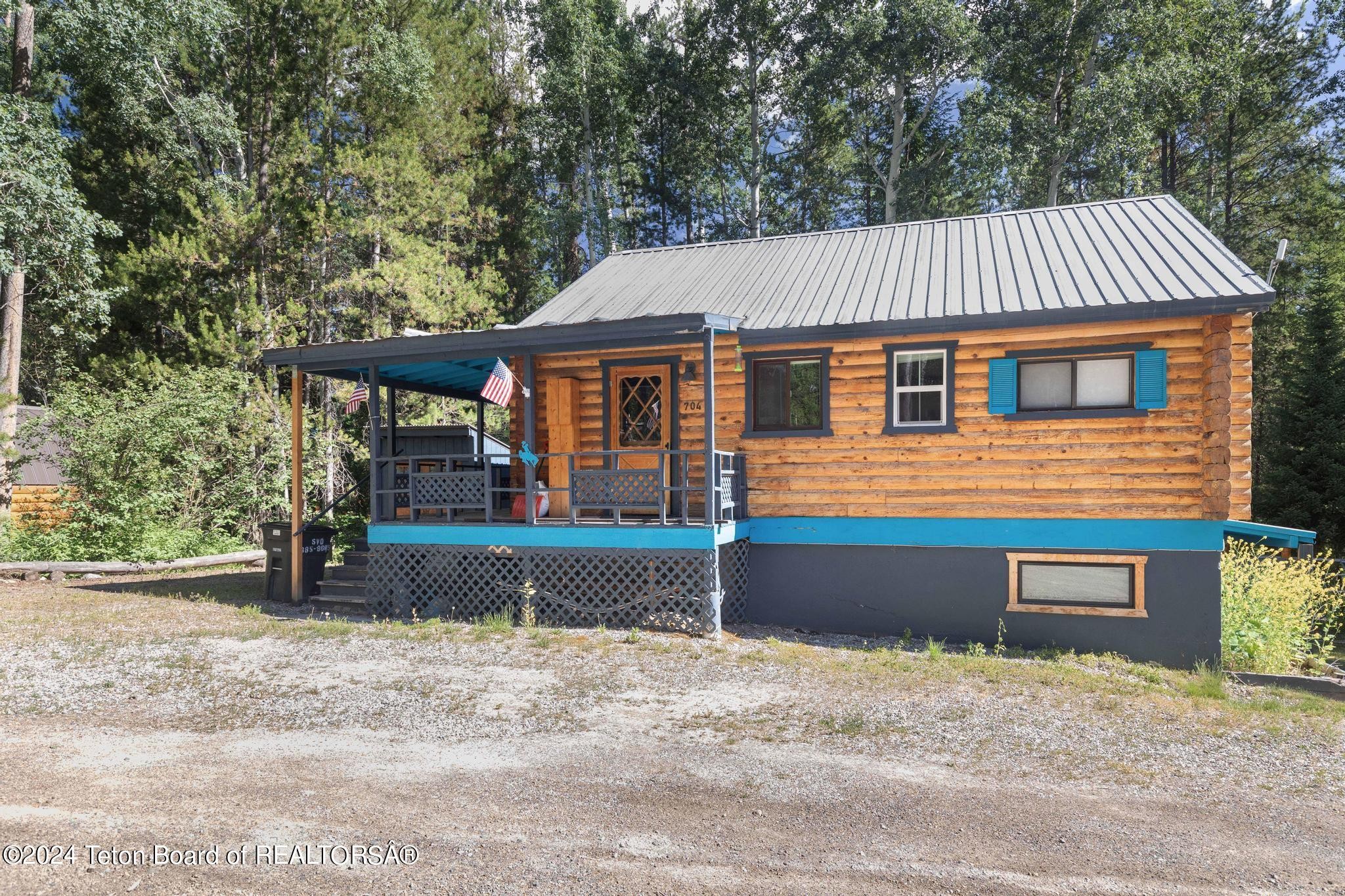Alpine, Wyoming, 83128, United States, 2 Bedrooms Bedrooms, ,2 BathroomsBathrooms,Residential,For Sale,1922054