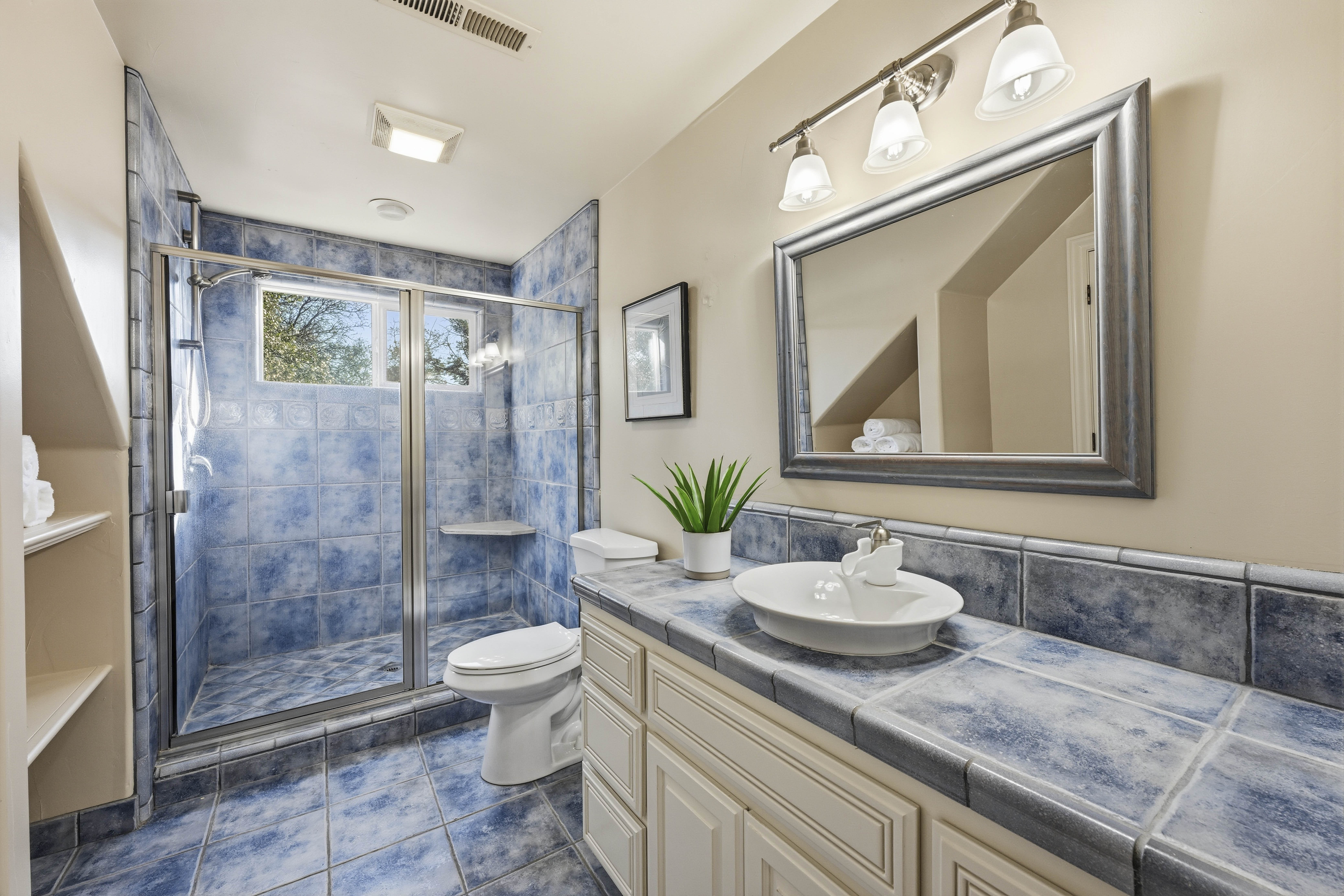  6520 Carolinda Drive, Granite Bay, CA 95746 - 物件實景
