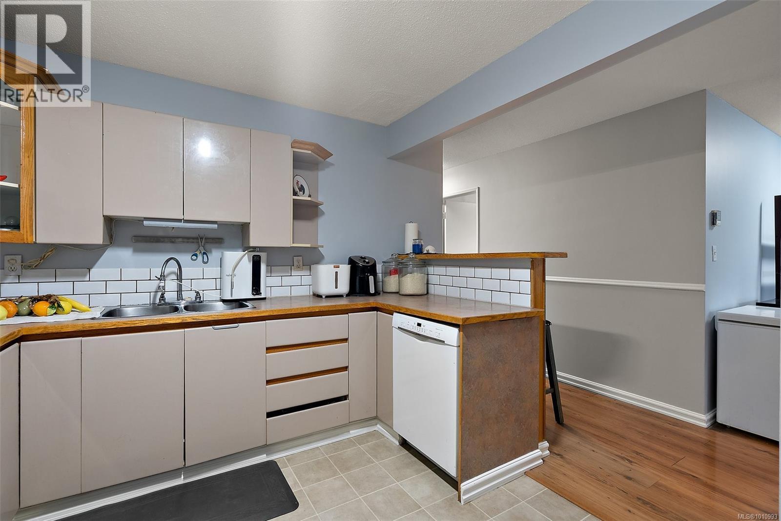 LANGFORD, British Columbia, V9B 2R8, CA, 3 Bedrooms Bedrooms, ,1 BathroomBathrooms,Residential,For Sale,1917446