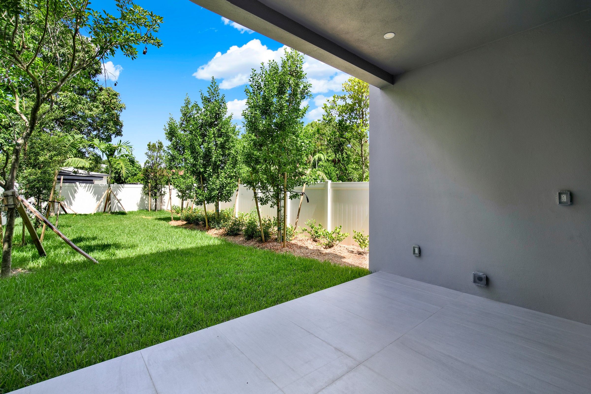  2889 Southwest 35th Avenue, Miami, FL 33133 - 物件實景