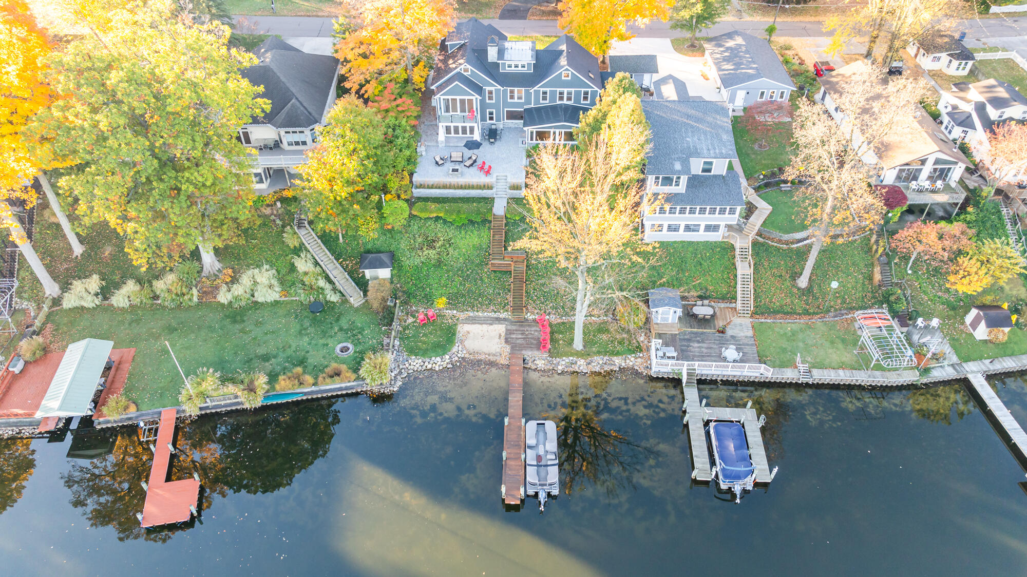 Coloma, Michigan, 49038, United States, 4 Bedrooms Bedrooms, ,6 BathroomsBathrooms,Residential,For Sale,1822414