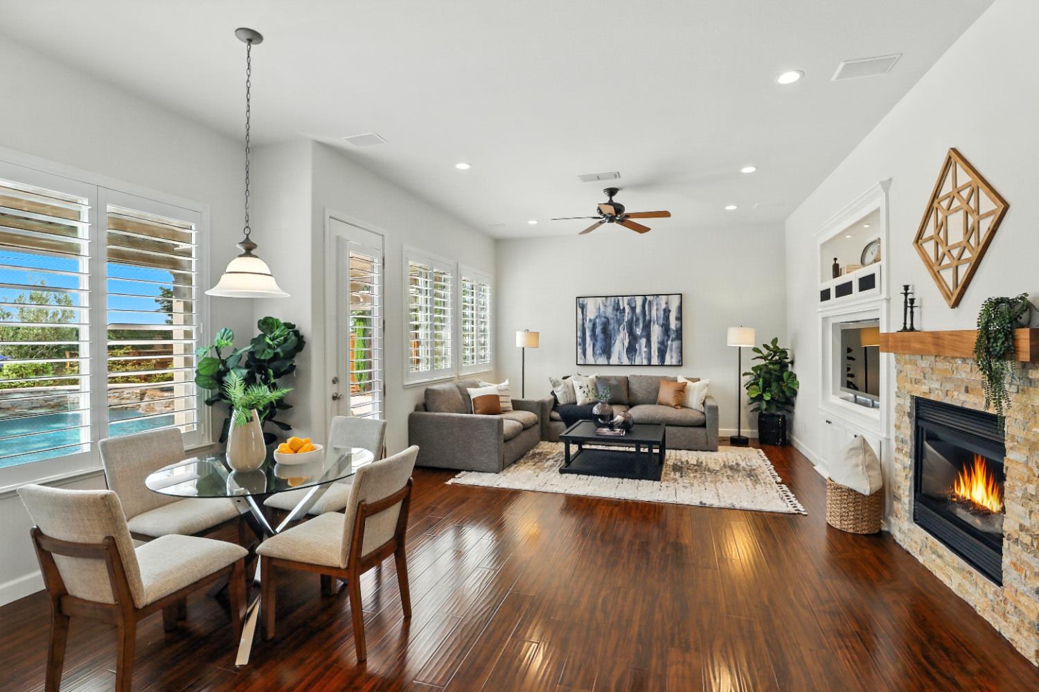 West Sacramento, California, 95691, United States, 4 Bedrooms Bedrooms, ,3 BathroomsBathrooms,Residential,For Sale,1940145