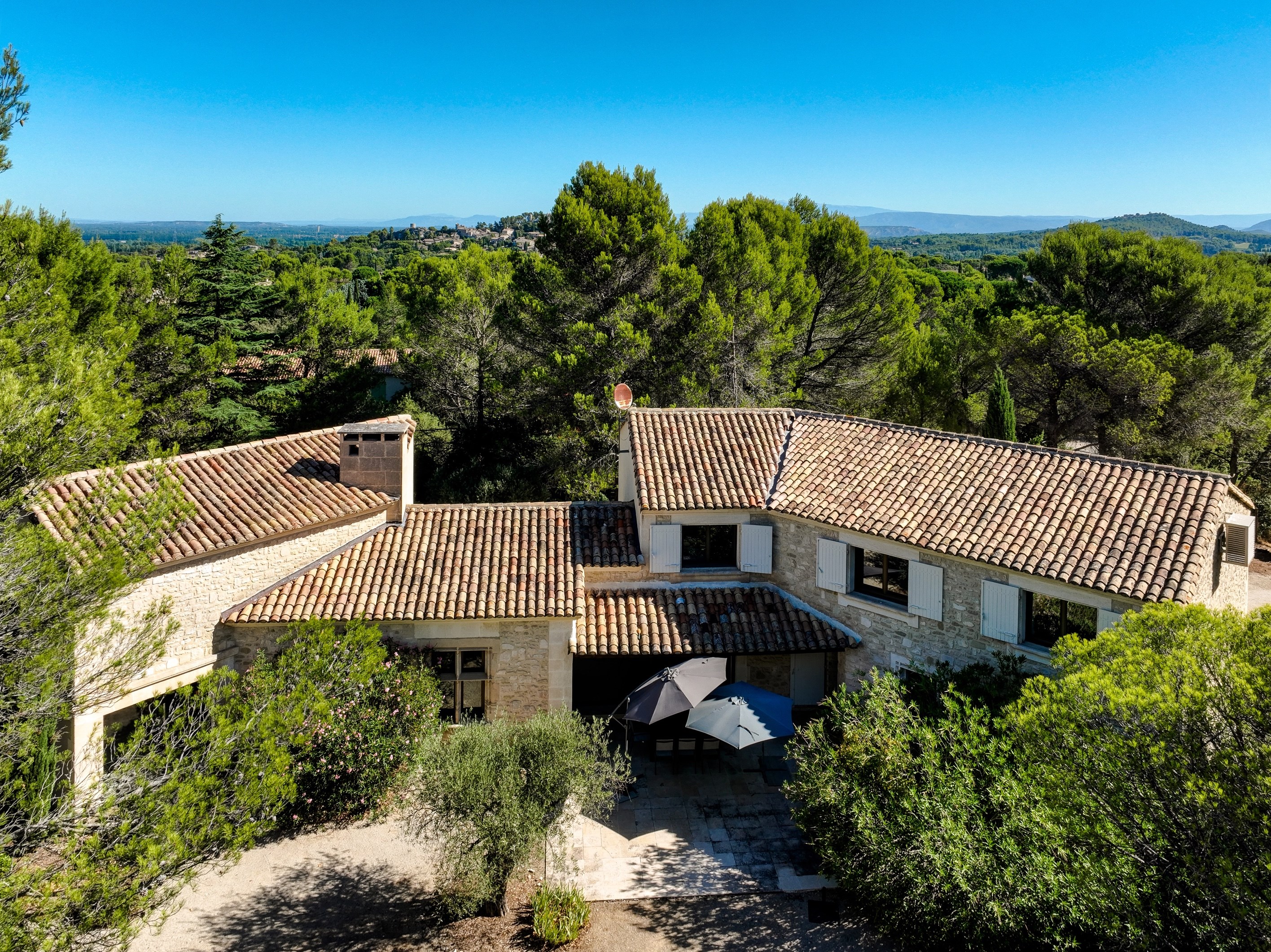  Eygalières, property located just a few minutes walk from the center - 物件實景