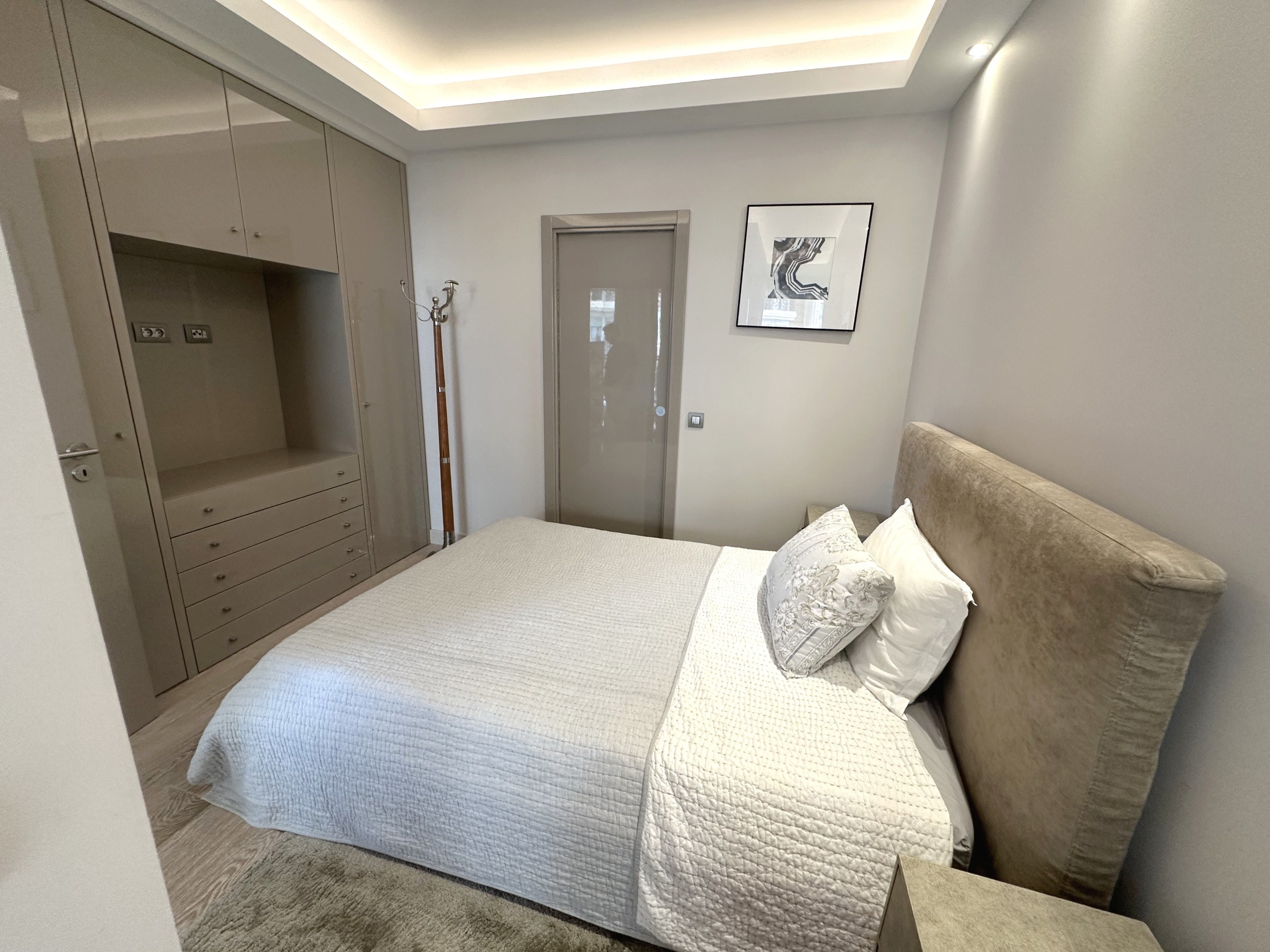  Mirabeau - Renovated 2-room apartment - Carré d