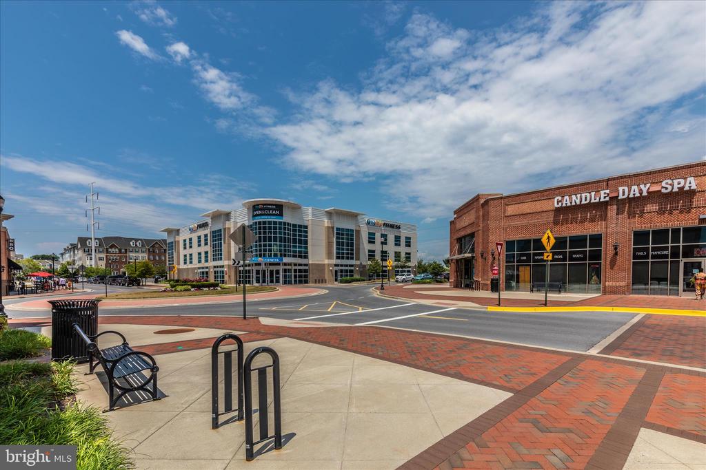 Frederick, Maryland, 21701, United States, 4 Bedrooms Bedrooms, ,4 BathroomsBathrooms,Residential,For Sale,2005194