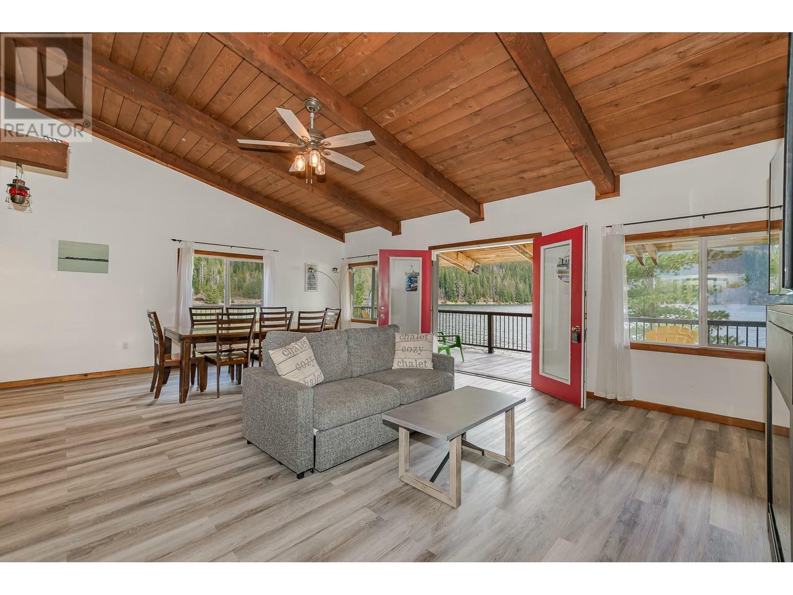 REVELSTOKE, British Columbia, V0E 2S0, CA, 4 Bedrooms Bedrooms, ,2 BathroomsBathrooms,Residential,For Sale,1838033