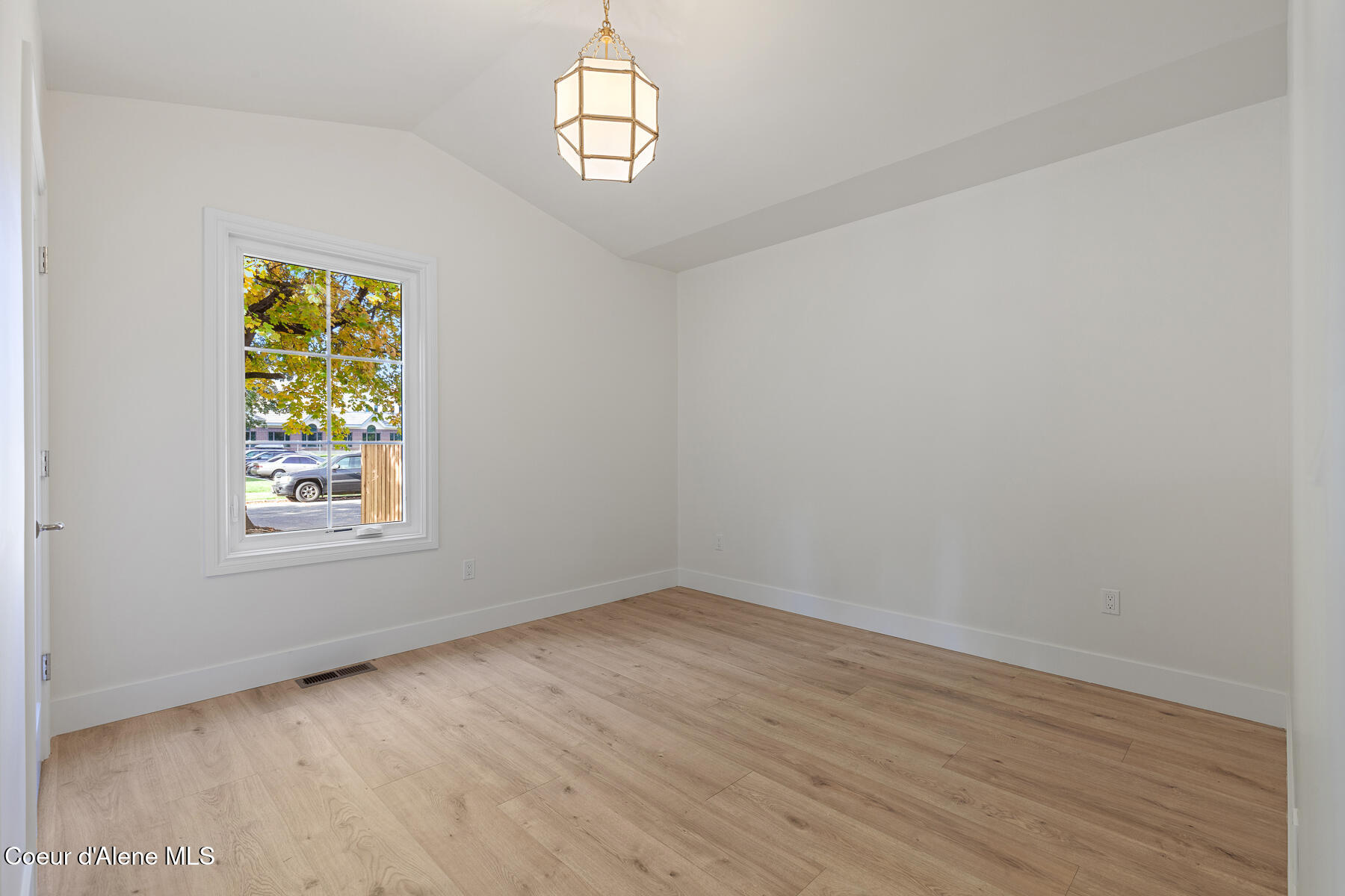 Coeur d'Alene, Idaho, 83814, United States, 4 Bedrooms Bedrooms, ,3 BathroomsBathrooms,Residential,For Sale,1977806