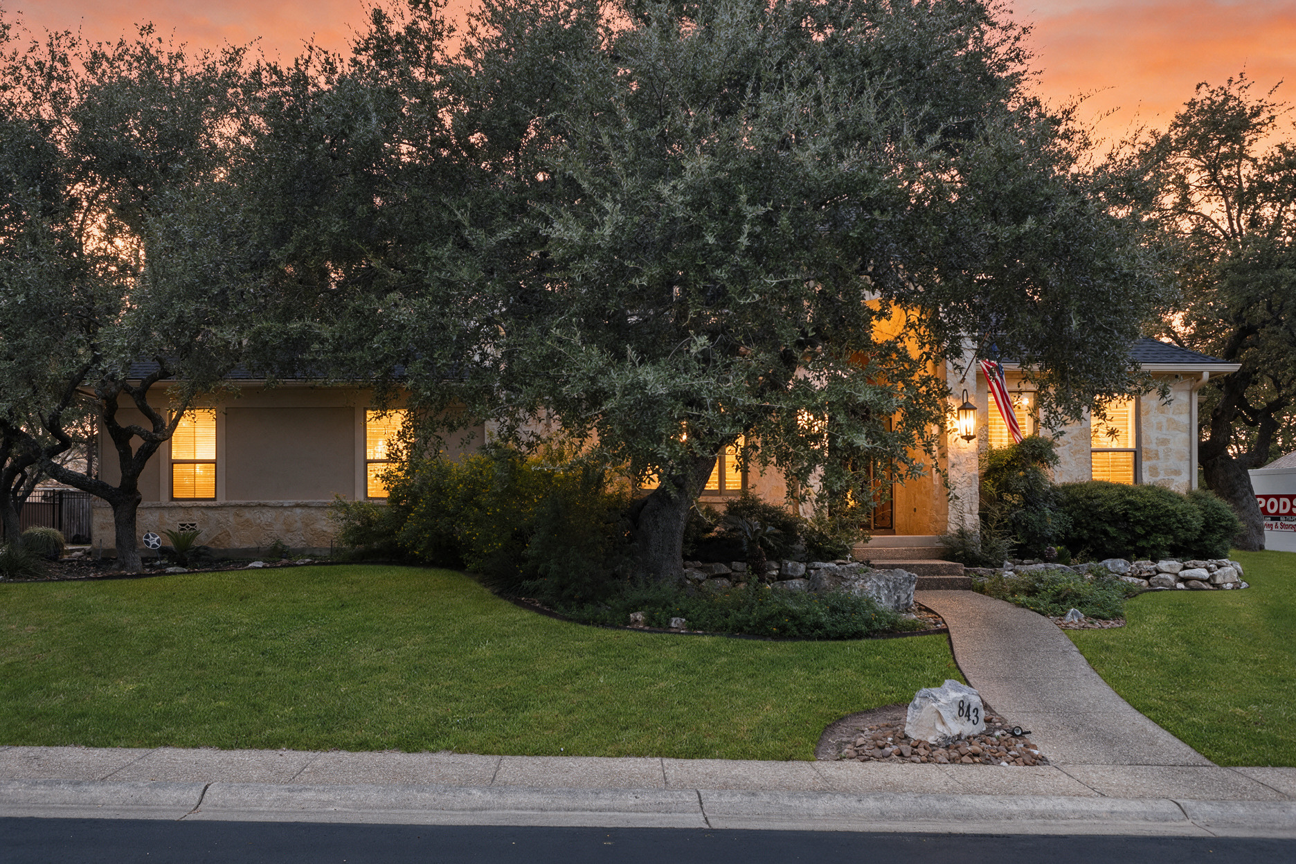  Private 5 Bedroom Oasis with Pool  Heights of Stone Oak - 物件實景