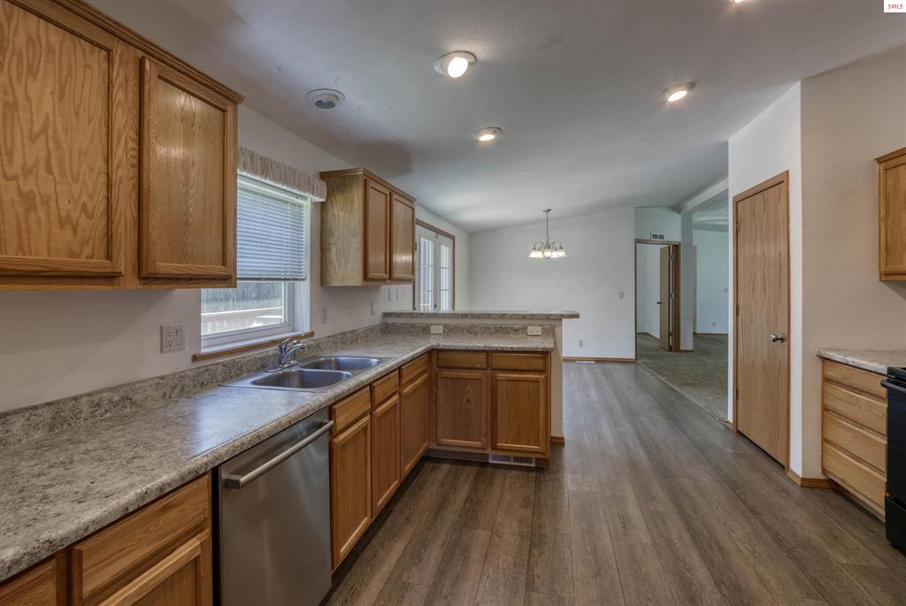Spirit Lake, Idaho, 83869, United States, 3 Bedrooms Bedrooms, ,2 BathroomsBathrooms,Residential,For Sale,1909463