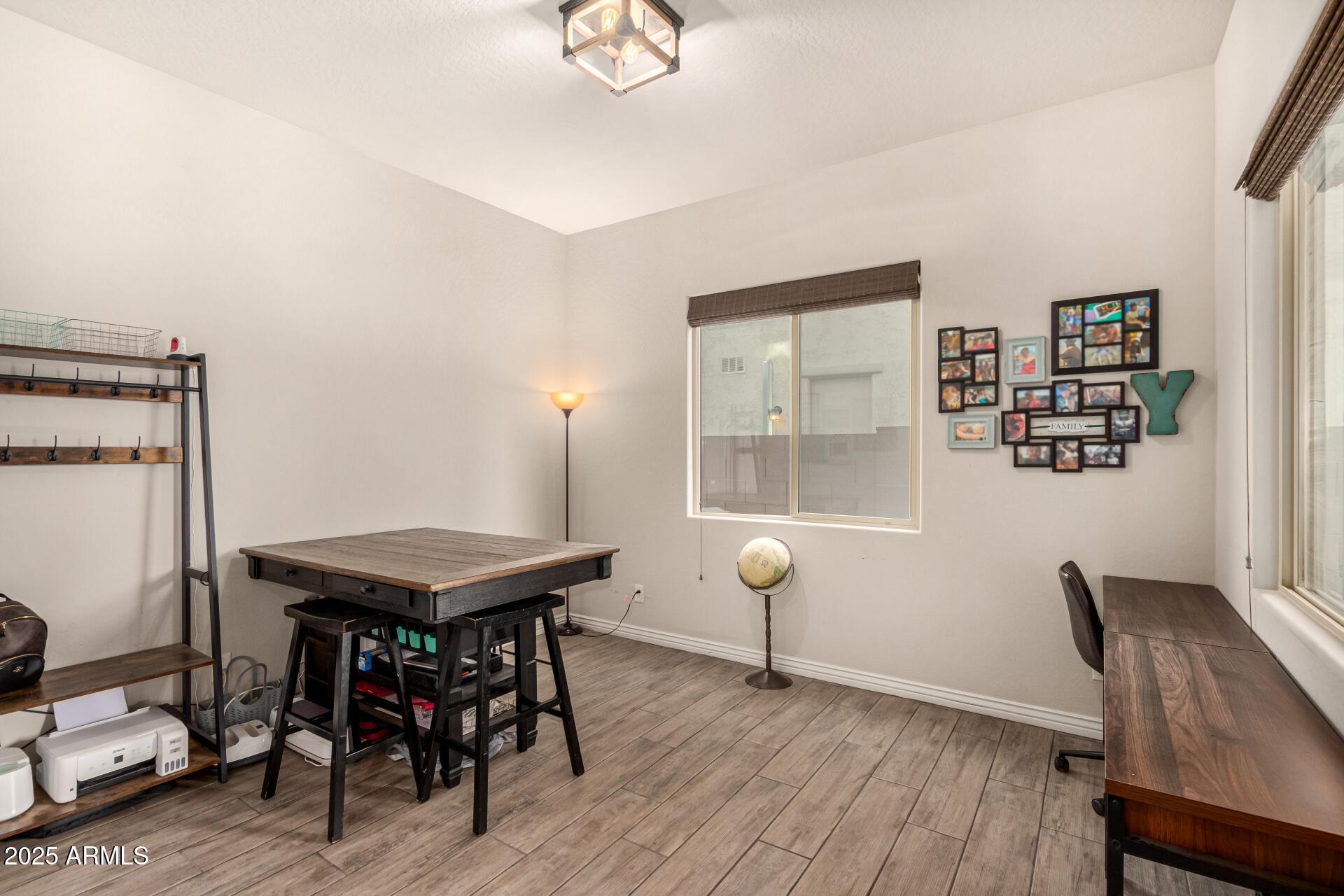 Glendale, Arizona, 85305, United States, 4 Bedrooms Bedrooms, ,5 BathroomsBathrooms,Residential,For Sale,1881067