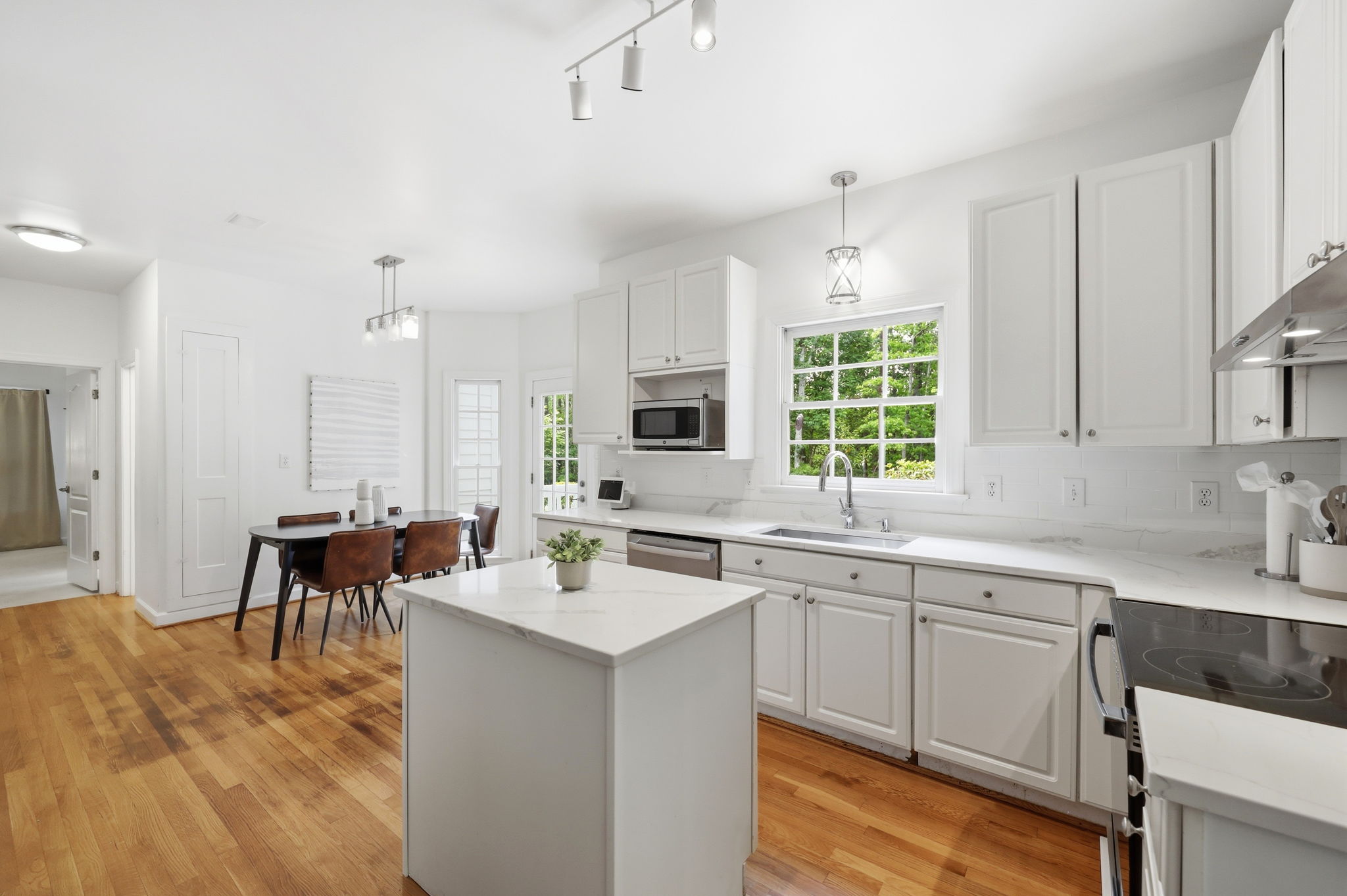  3606 Old Chapel Hill Road, Durham, NC, 27707 - 物件實景