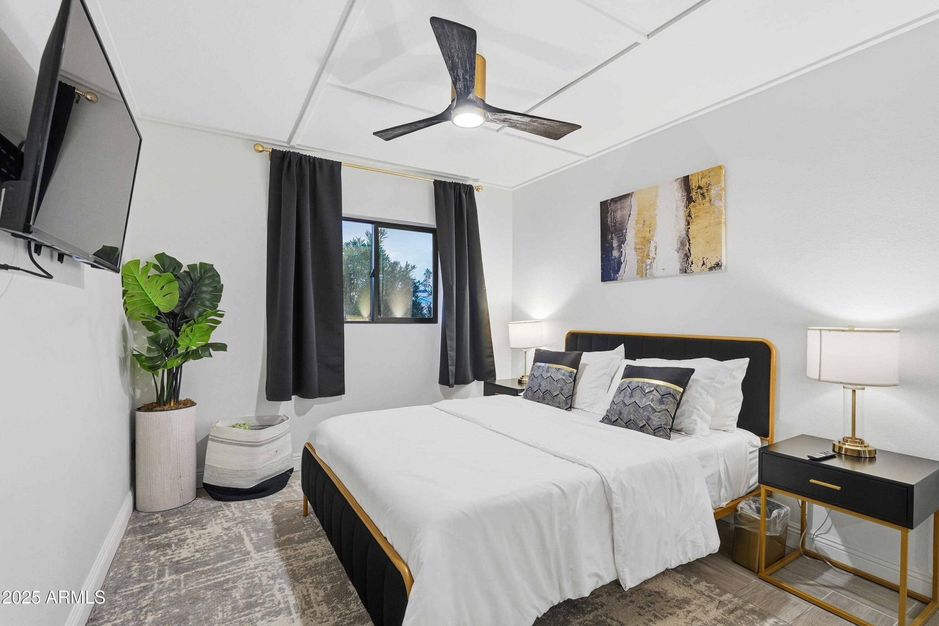 Scottsdale, Arizona, 85251, United States, 4 Bedrooms Bedrooms, ,2 BathroomsBathrooms,Residential,For Sale,2001861