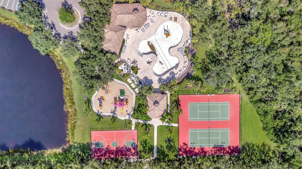 Bradenton, Florida, 34212, United States, 3 Bedrooms Bedrooms, ,4 BathroomsBathrooms,Residential,For Sale,1910869