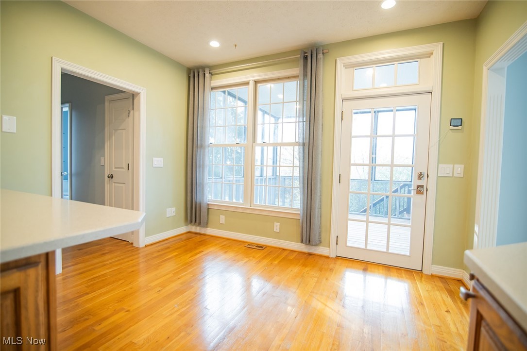 Vienna, West Virginia, 26105, United States, 4 Bedrooms Bedrooms, ,5 BathroomsBathrooms,Residential,For Sale,1987496