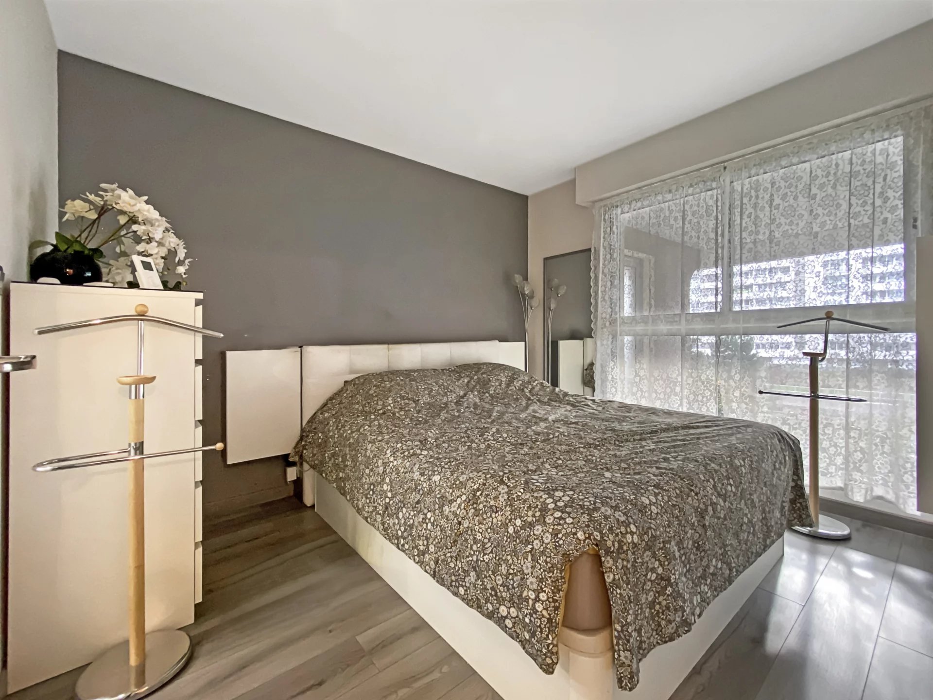 Boulogne-Billancourt, Île-de-France, 92100, FR, 3 Bedrooms Bedrooms, ,4 BathroomsBathrooms,Residential,For Sale,1932138