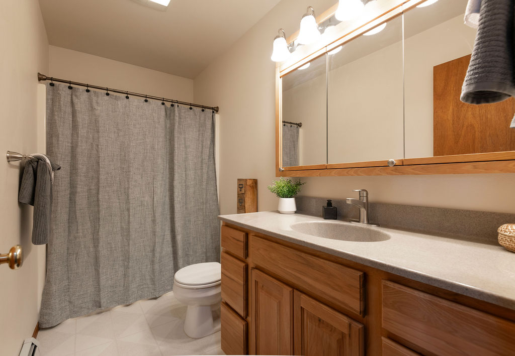 Clancy, Montana, 59634, United States, 4 Bedrooms Bedrooms, ,3 BathroomsBathrooms,Residential,For Sale,1860734