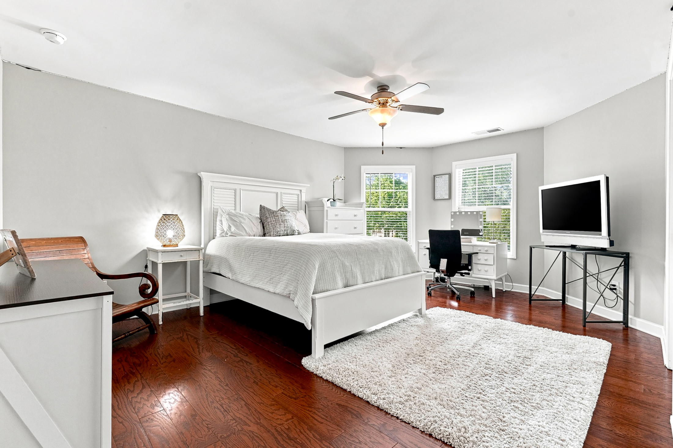  Exceptional Home in the Heart of Downtown Woodstock - 物件實景