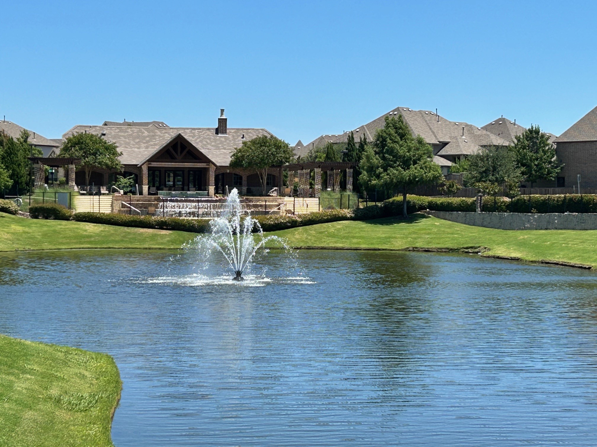 Carrollton, Texas, 75010, United States, 3 Bedrooms Bedrooms, ,2 BathroomsBathrooms,Residential,For Sale,1901690