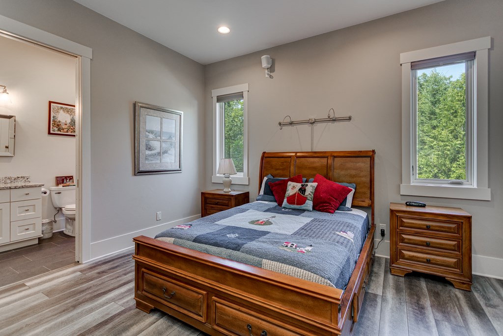 Sturgeon Bay, Wisconsin, 54235, United States, 3 Bedrooms Bedrooms, ,5 BathroomsBathrooms,Residential,For Sale,1941719