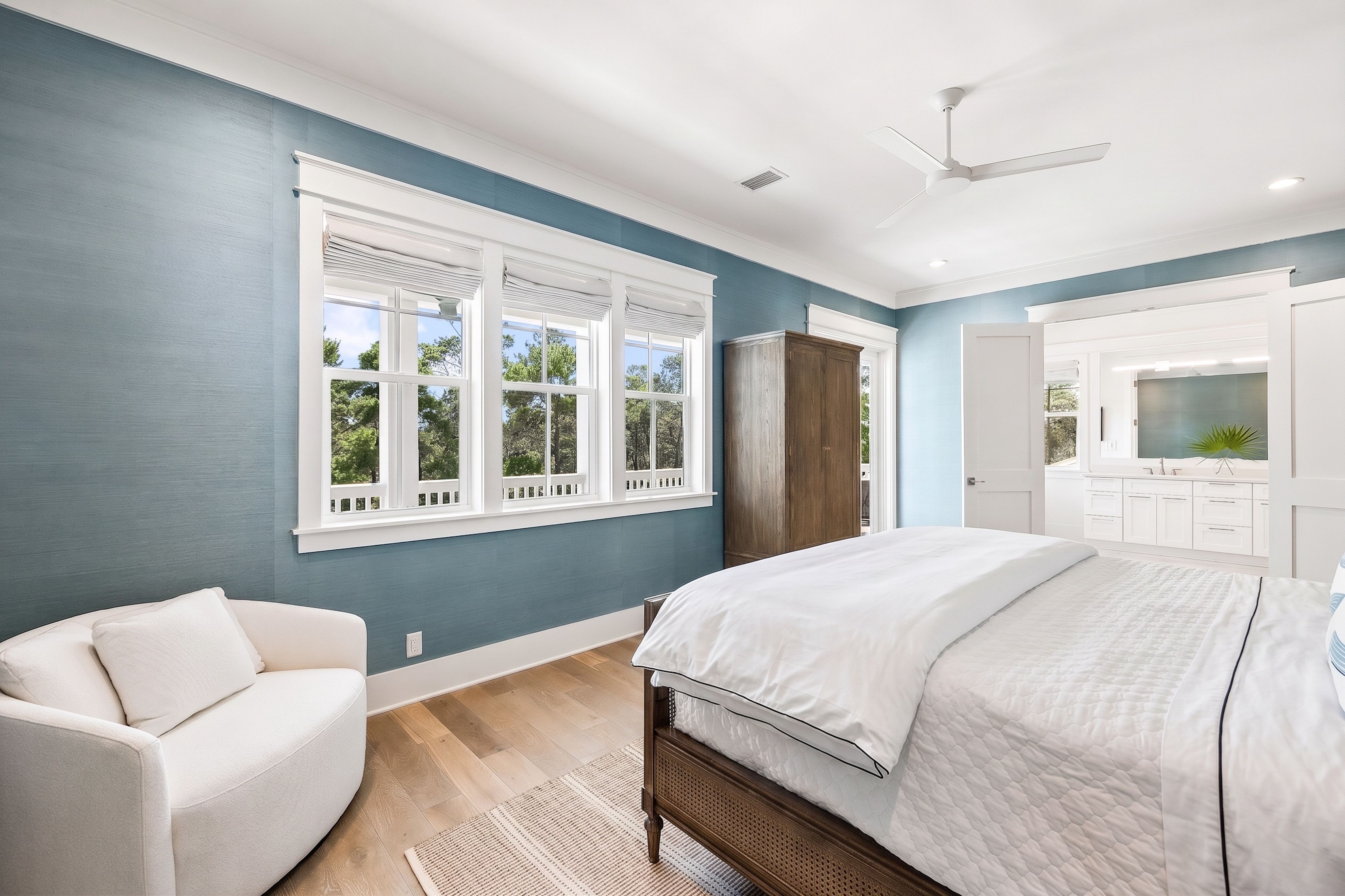  Custom Home Backing To State Forest And Coastal Dune Lake - 物件實景