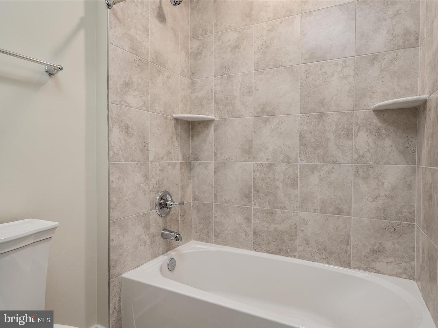 Glen Burnie, Maryland, 21060, United States, 3 Bedrooms Bedrooms, ,2 BathroomsBathrooms,Residential,For Sale,1958960